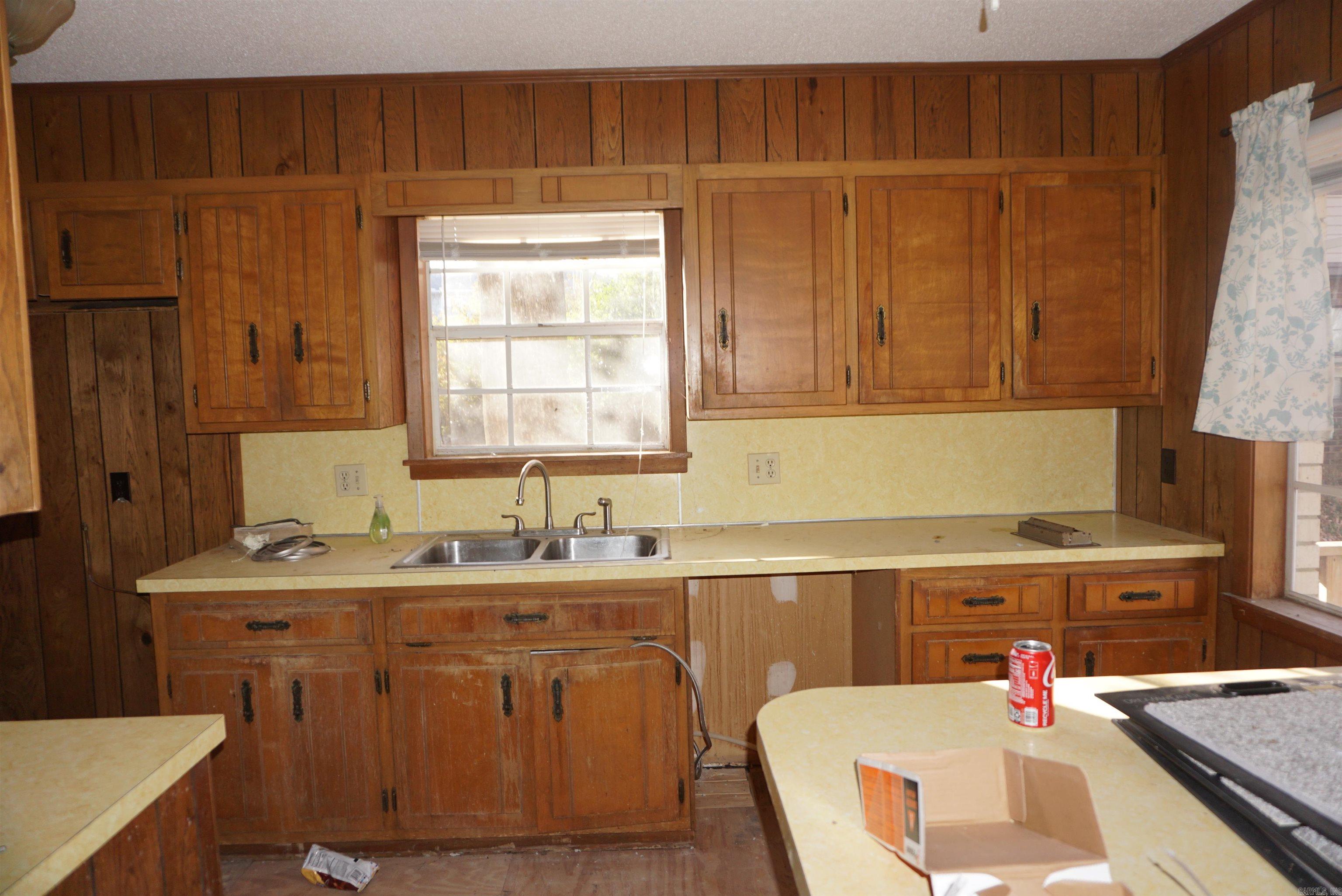 JAMES S/D - Residential