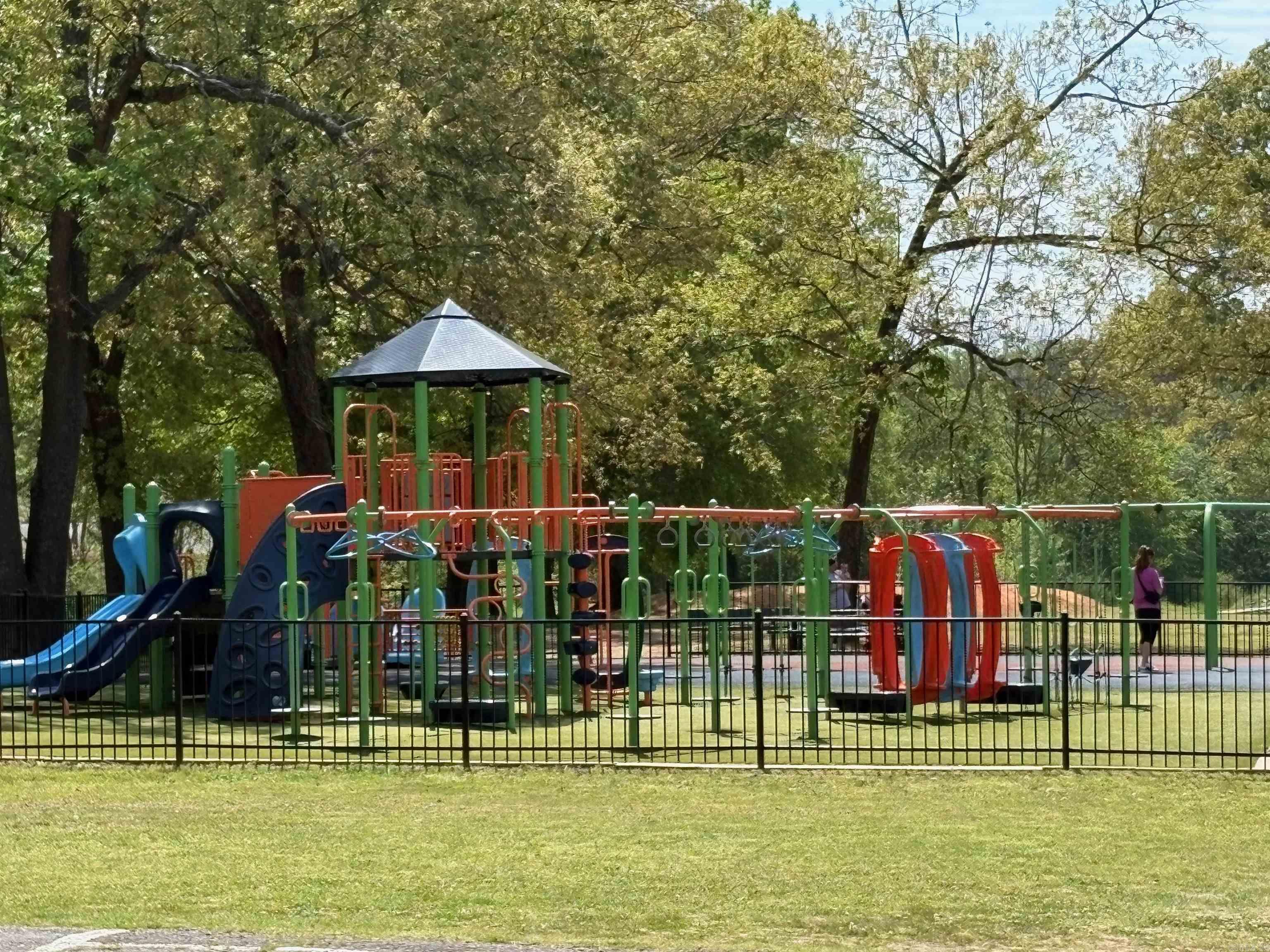 WESTWOOD GARDENS - Residential