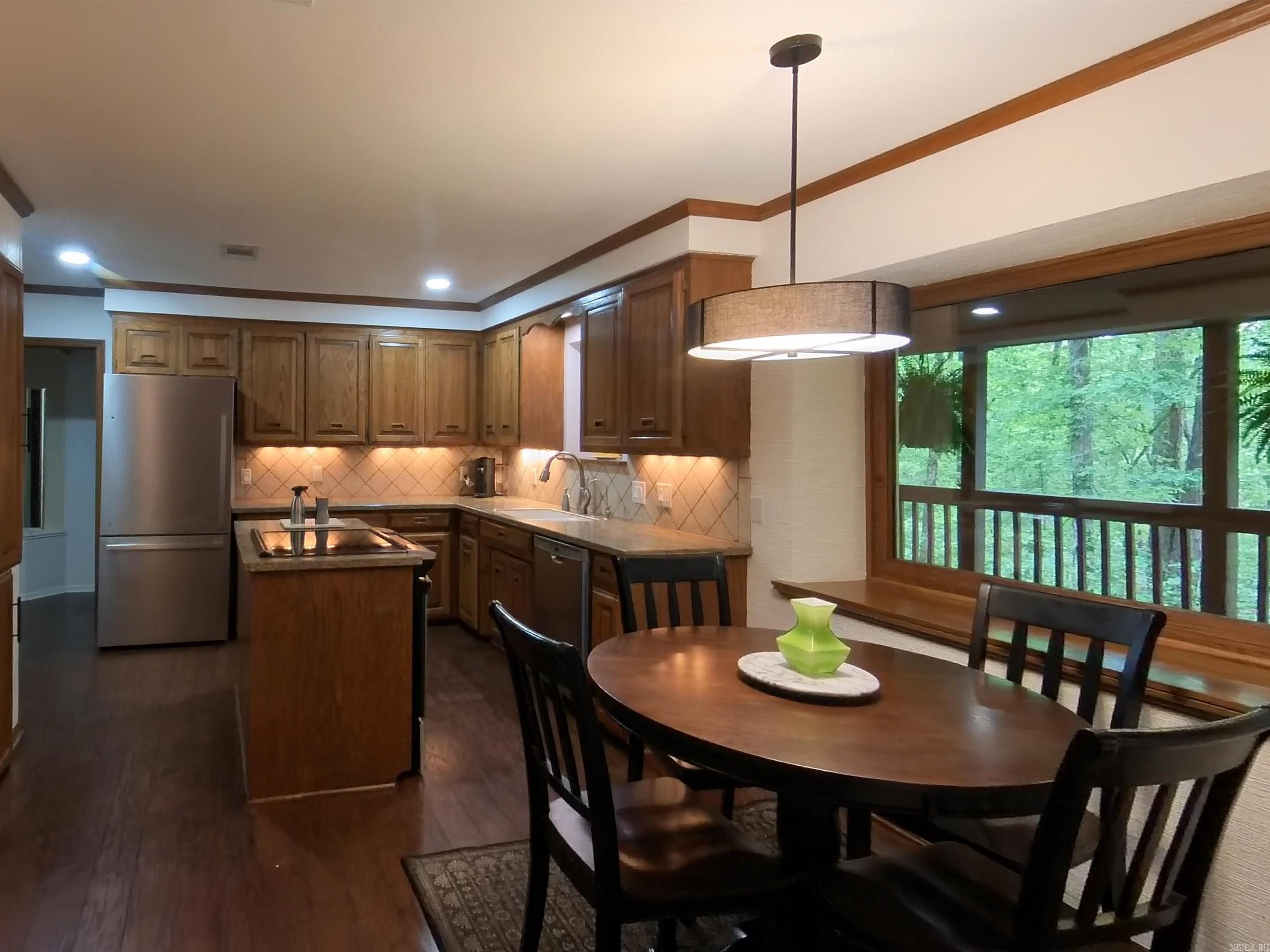 PINE CREST ESTATES - Residential