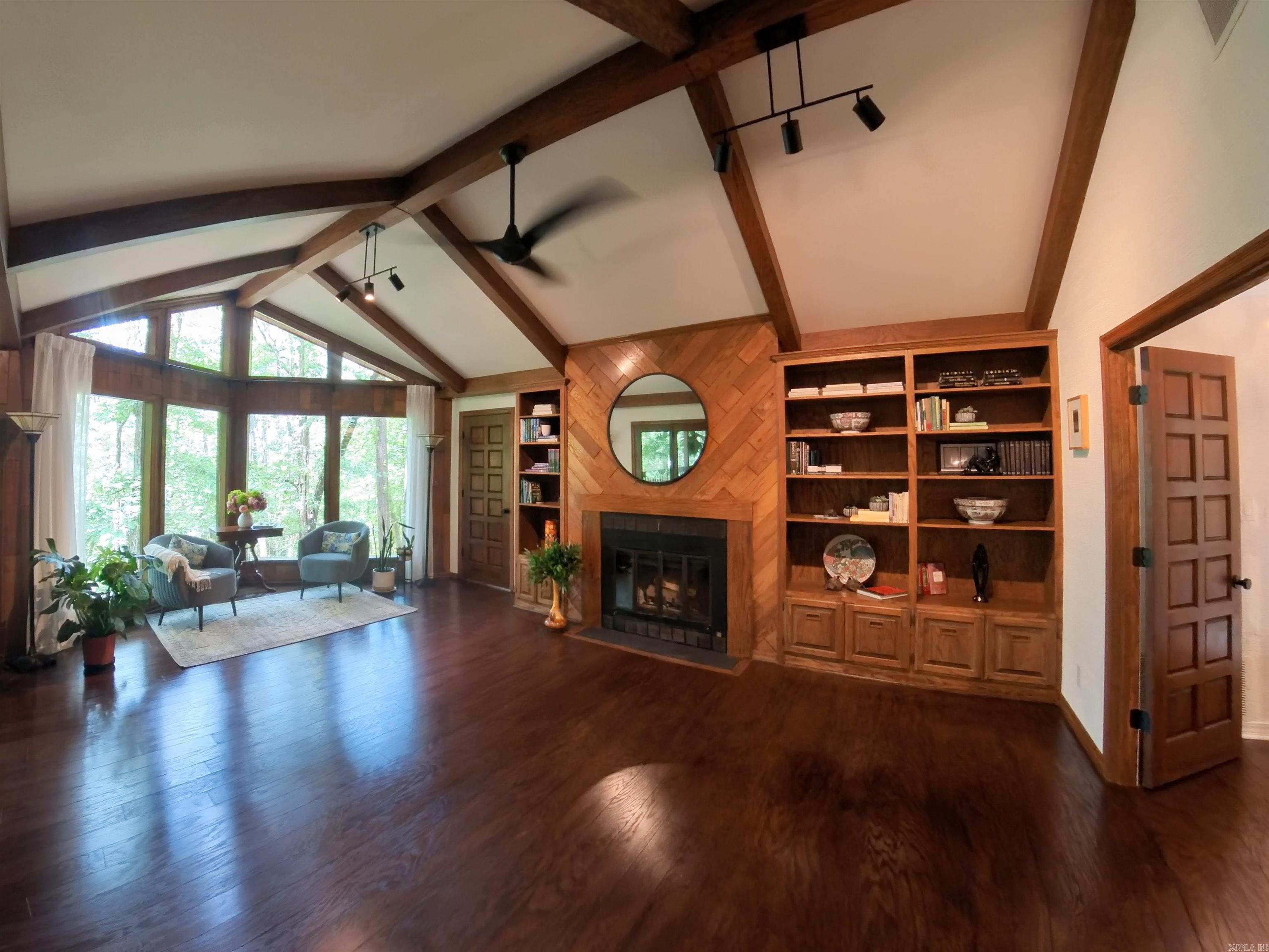 PINE CREST ESTATES - Residential