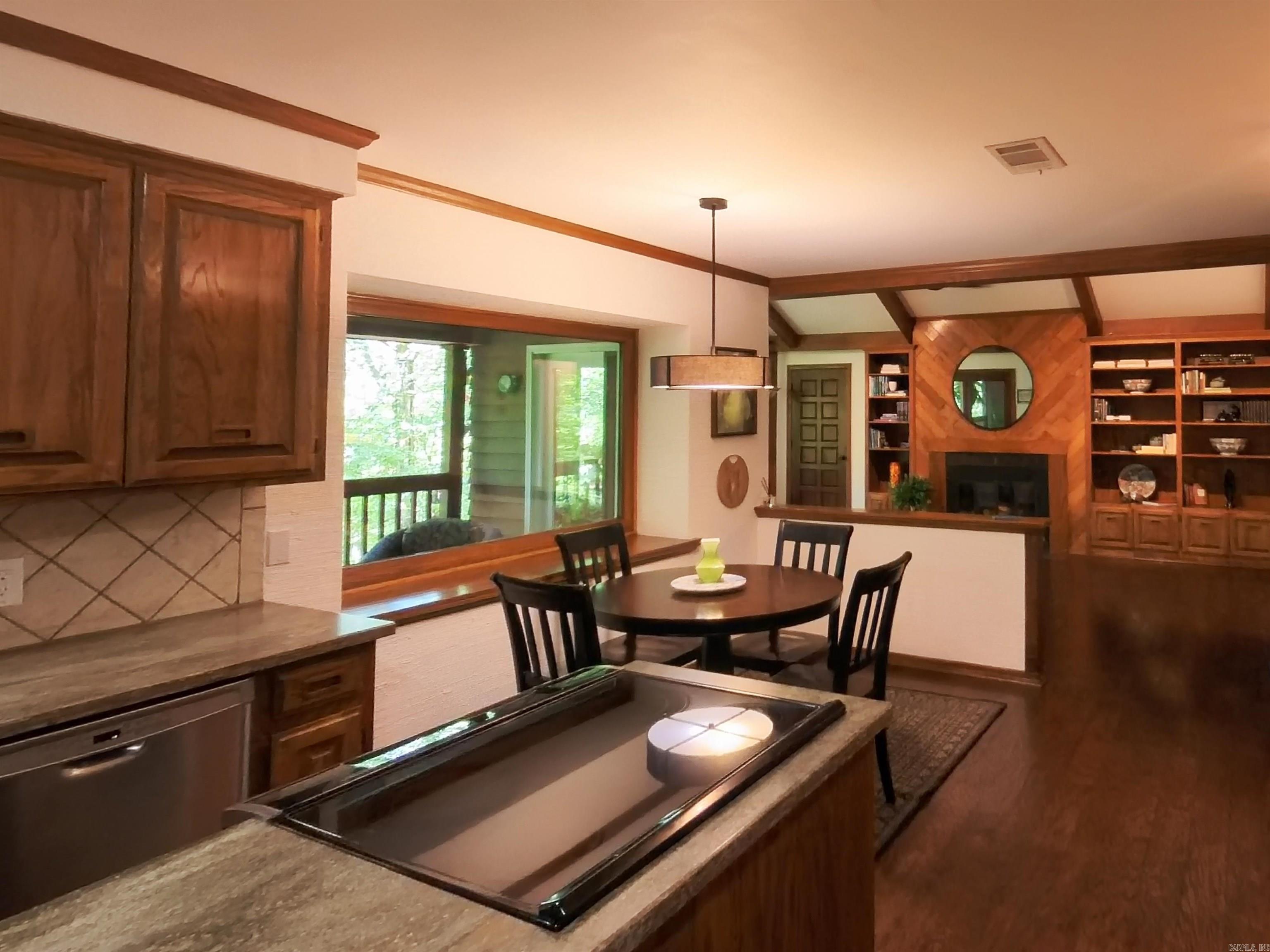 PINE CREST ESTATES - Residential