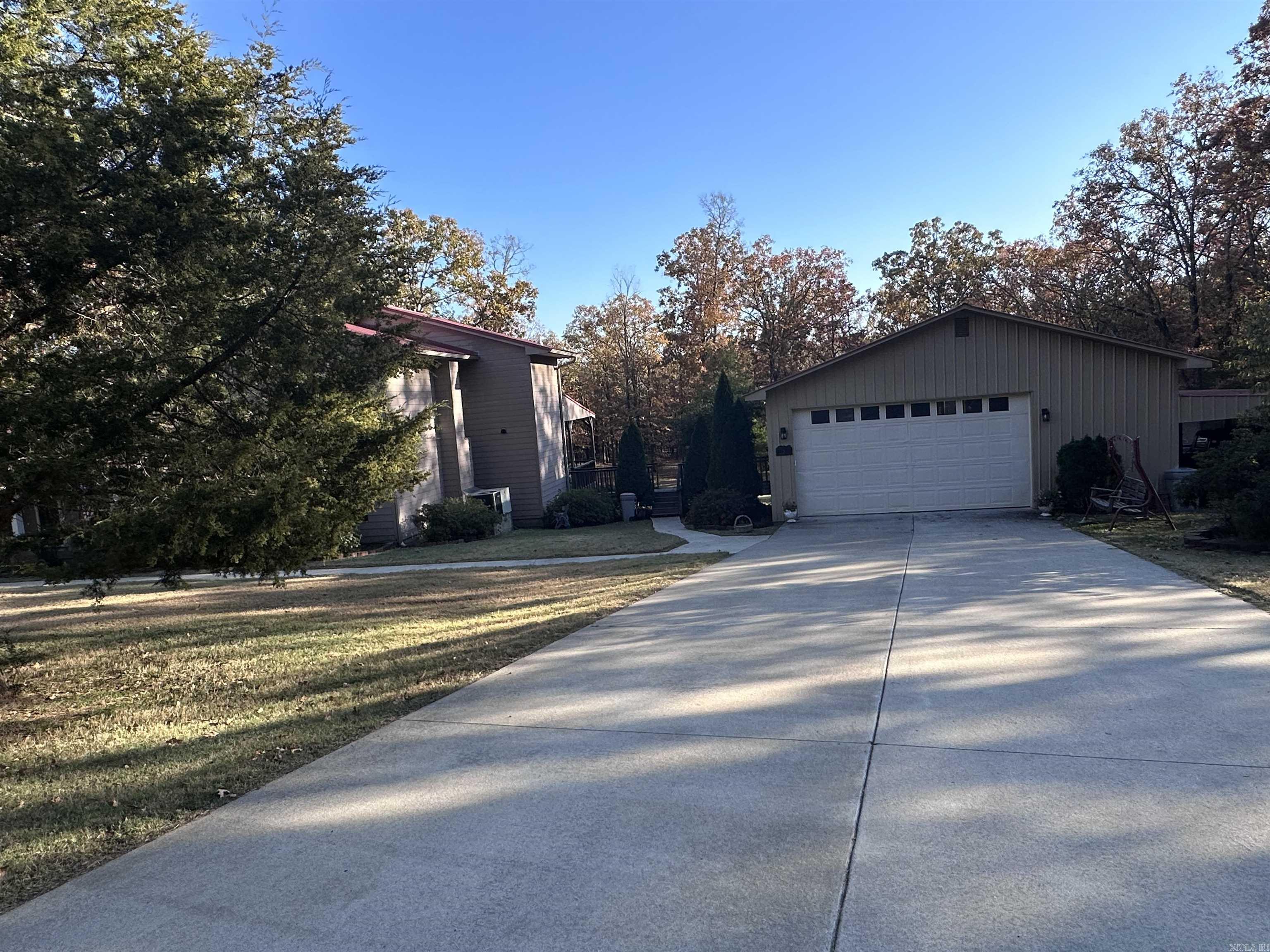 CRICKET COVE - LAKE - Residential