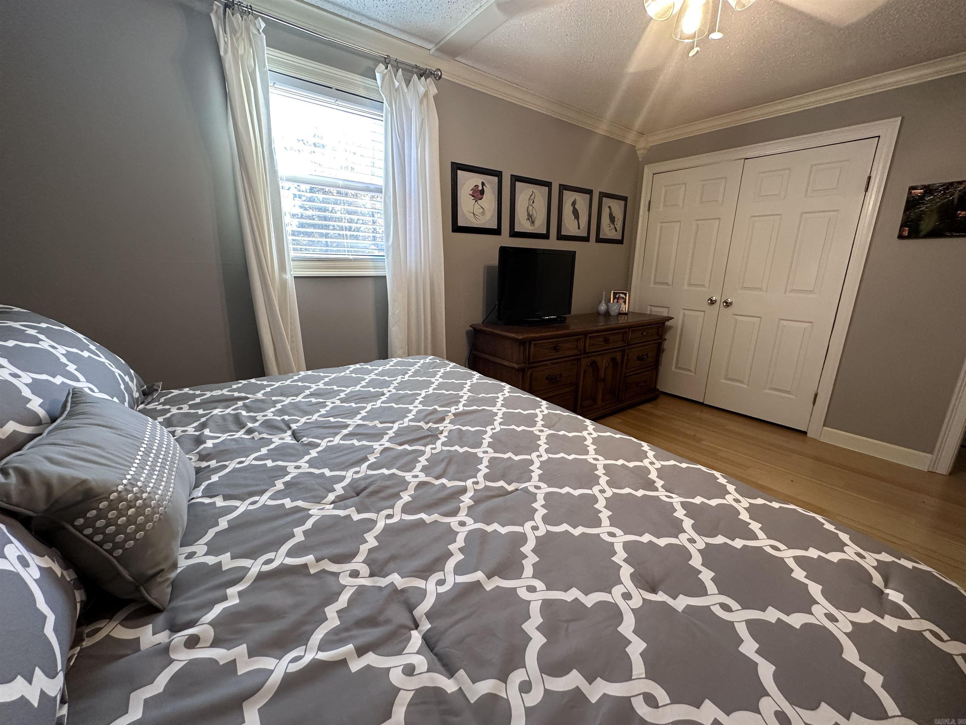 CRICKET COVE - LAKE - Residential