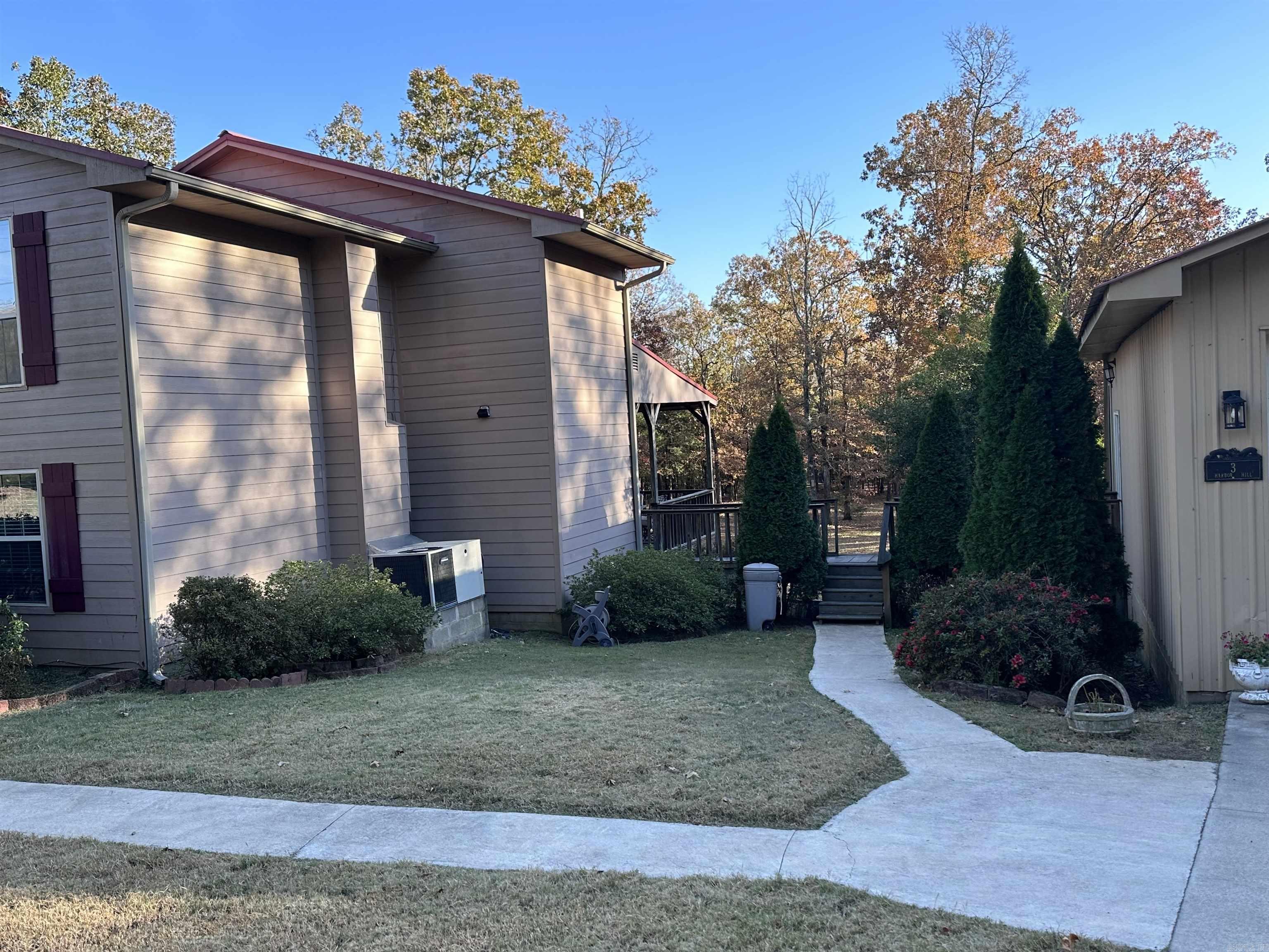 CRICKET COVE - LAKE - Residential