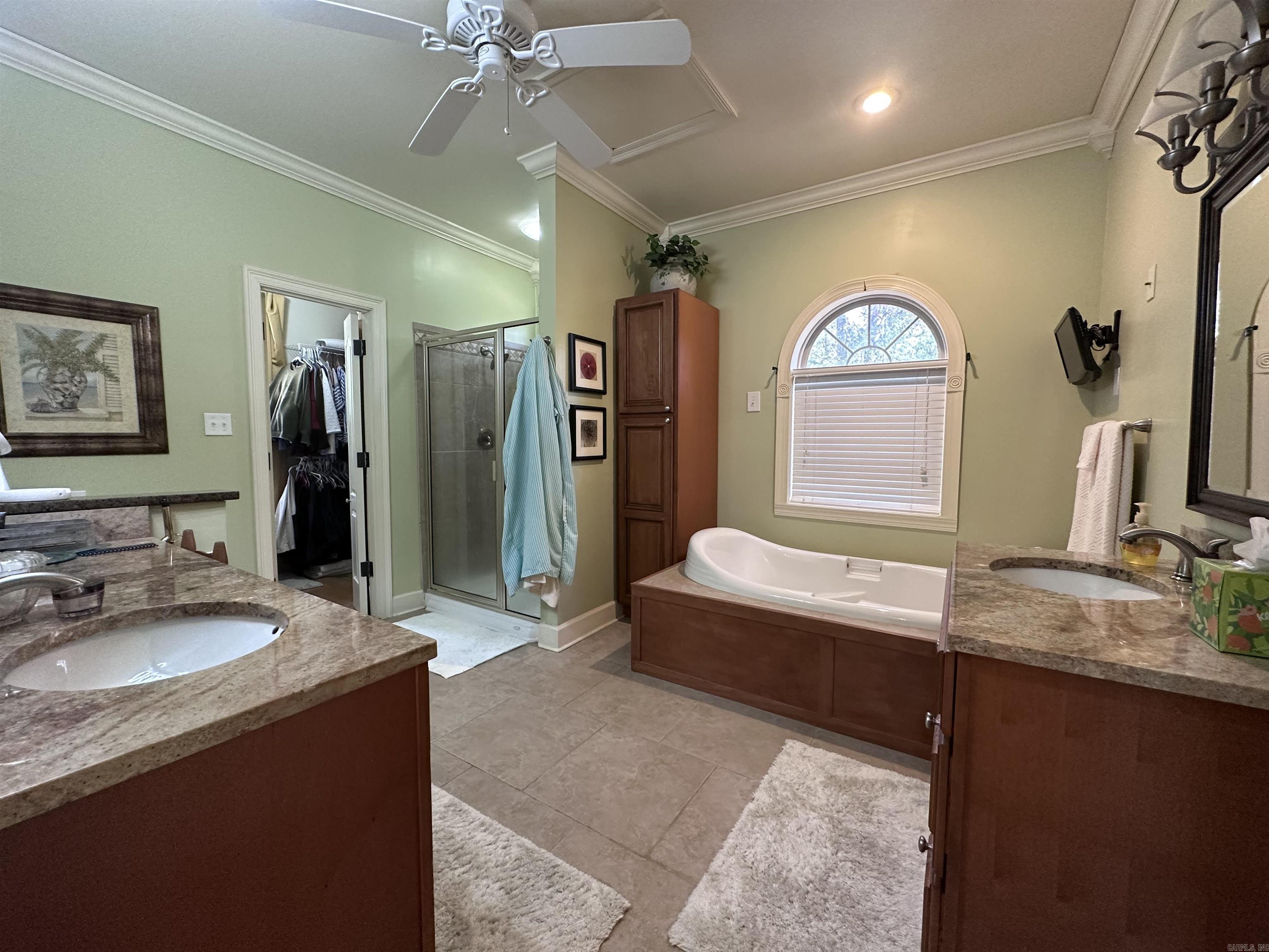 CRICKET COVE - LAKE - Residential