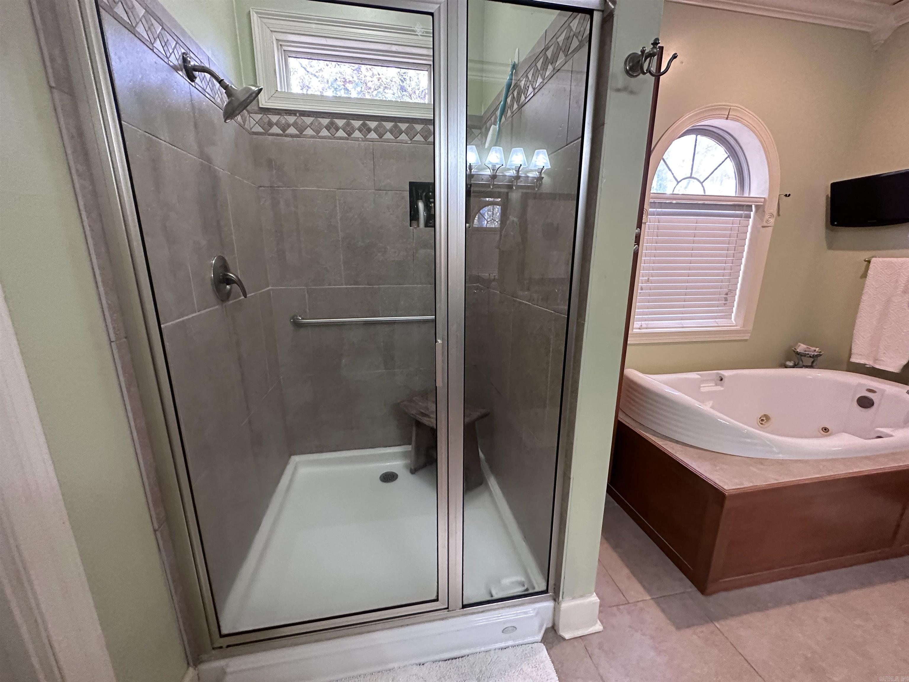 CRICKET COVE - LAKE - Residential