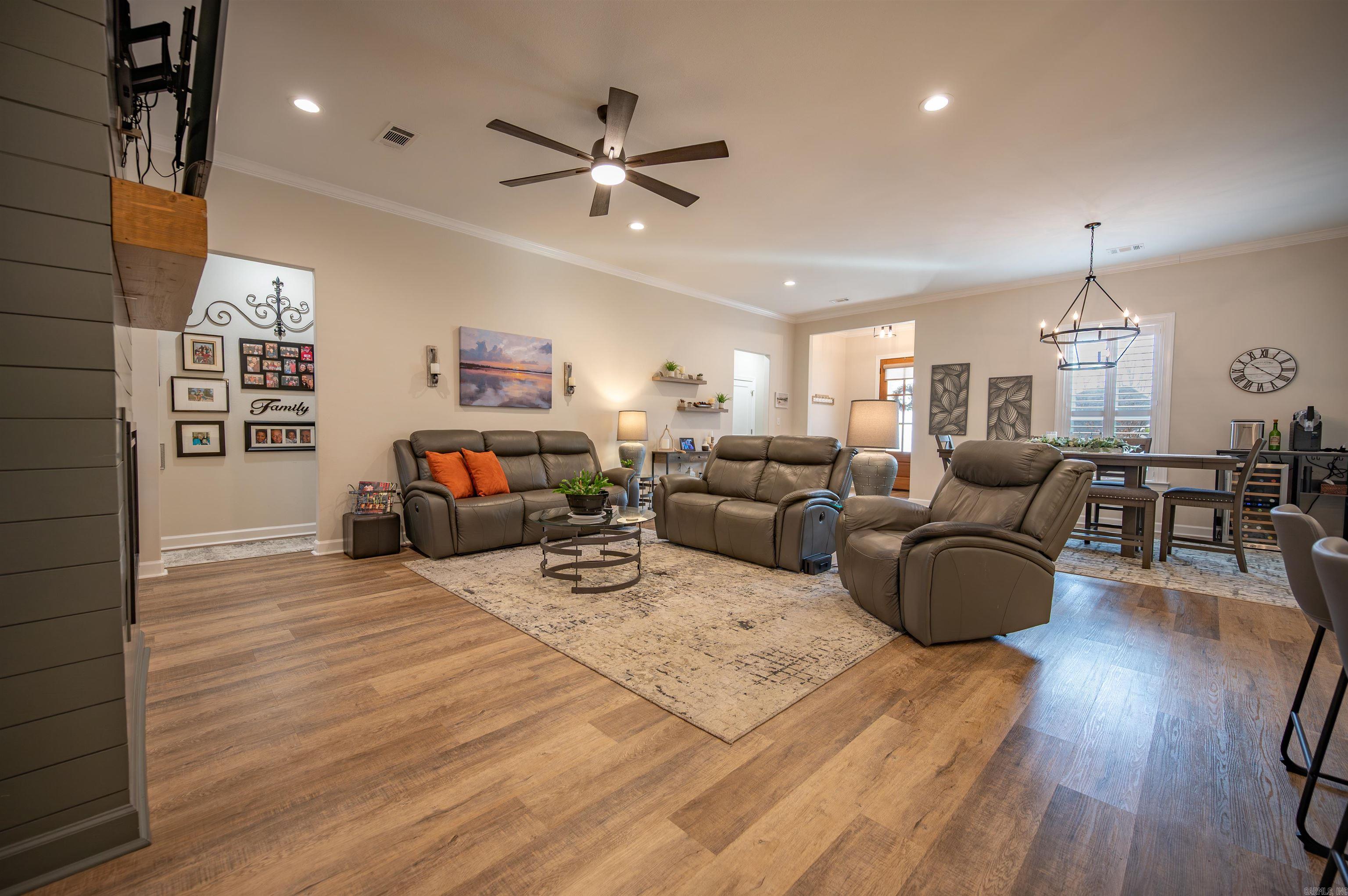 MILLERS GLENN - Residential