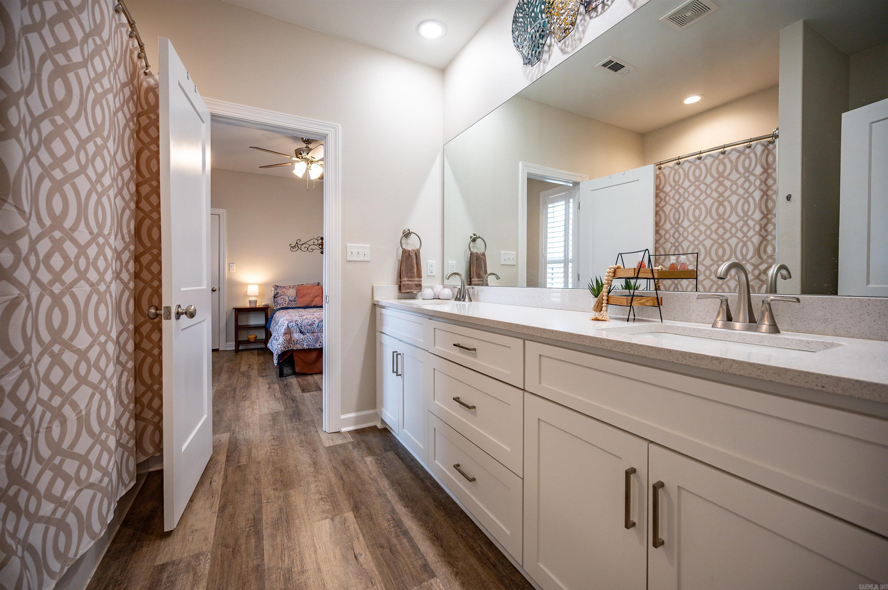 MILLERS GLENN - Residential