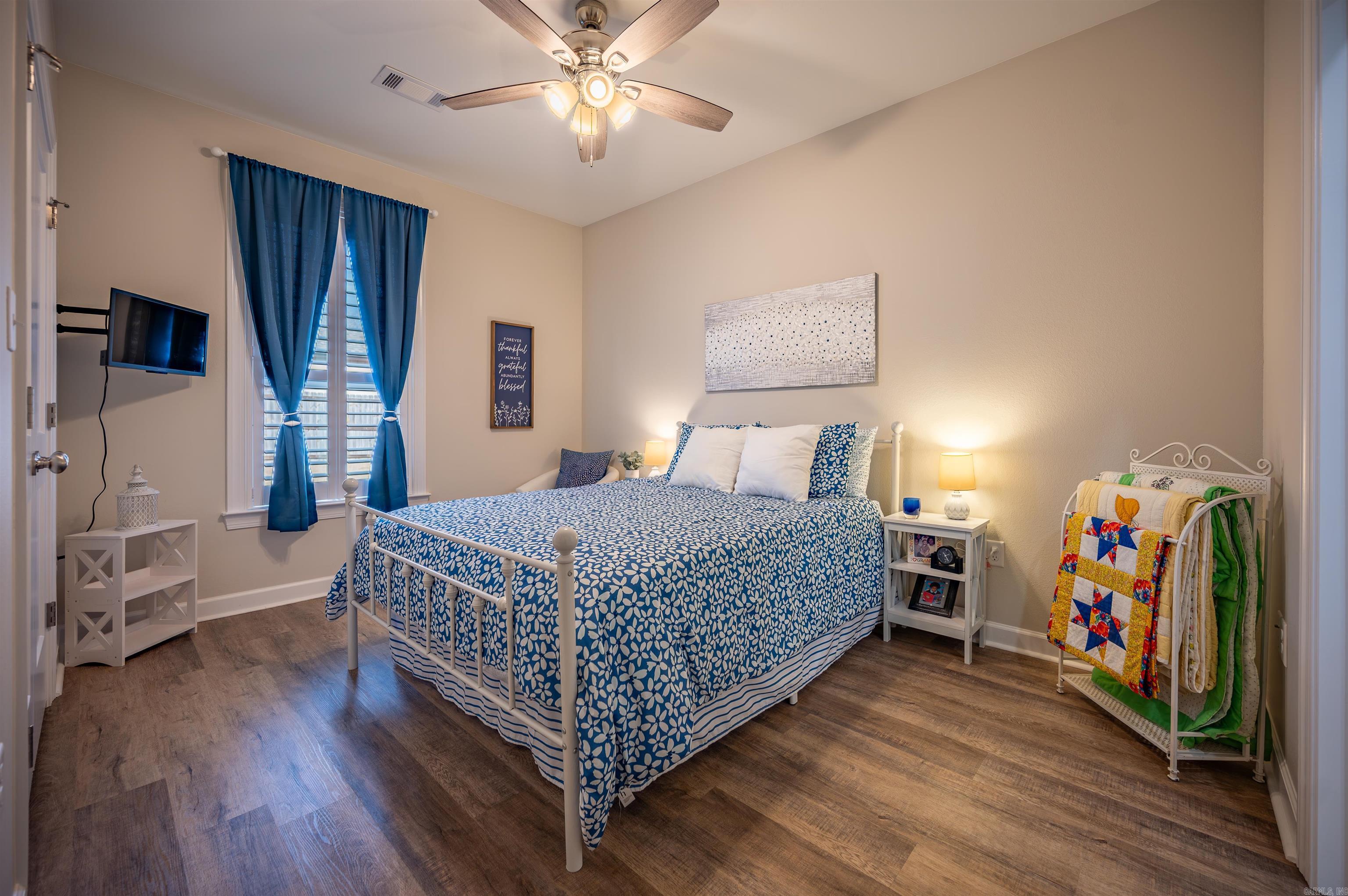 MILLERS GLENN - Residential