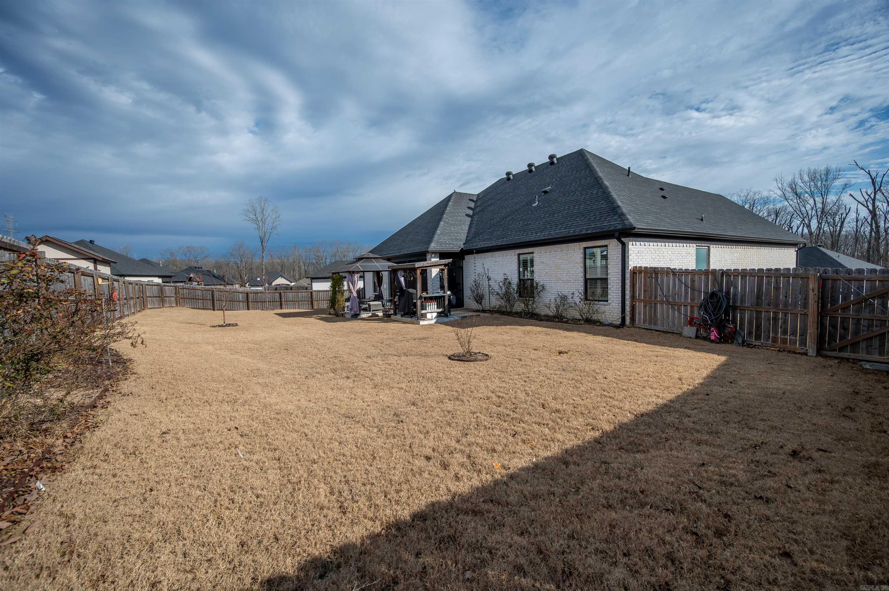 MILLERS GLENN - Residential