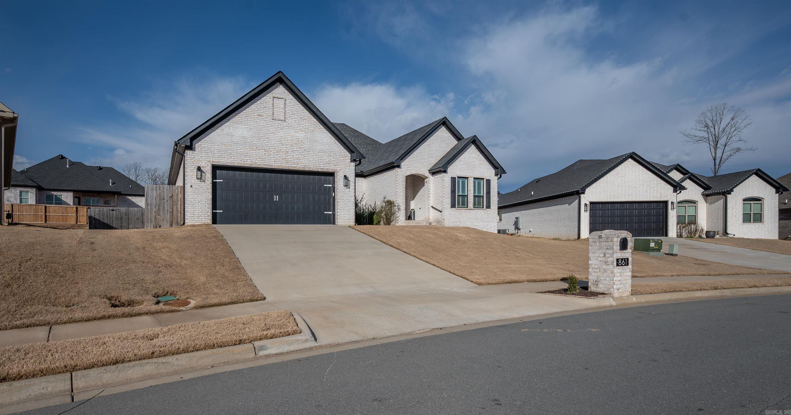 MILLERS GLENN - Residential