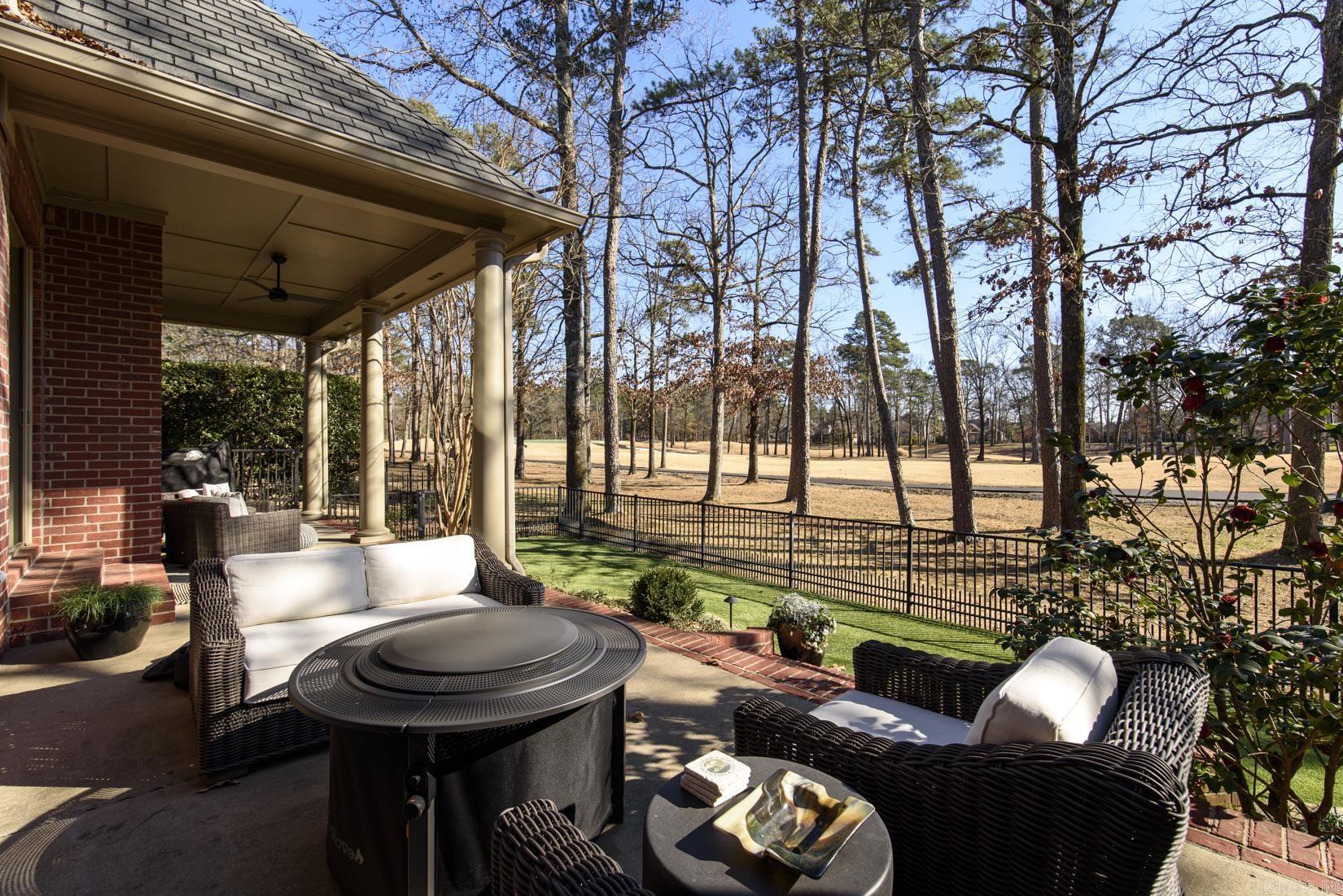 CHENAL VALLEY THE OAKS - Residential