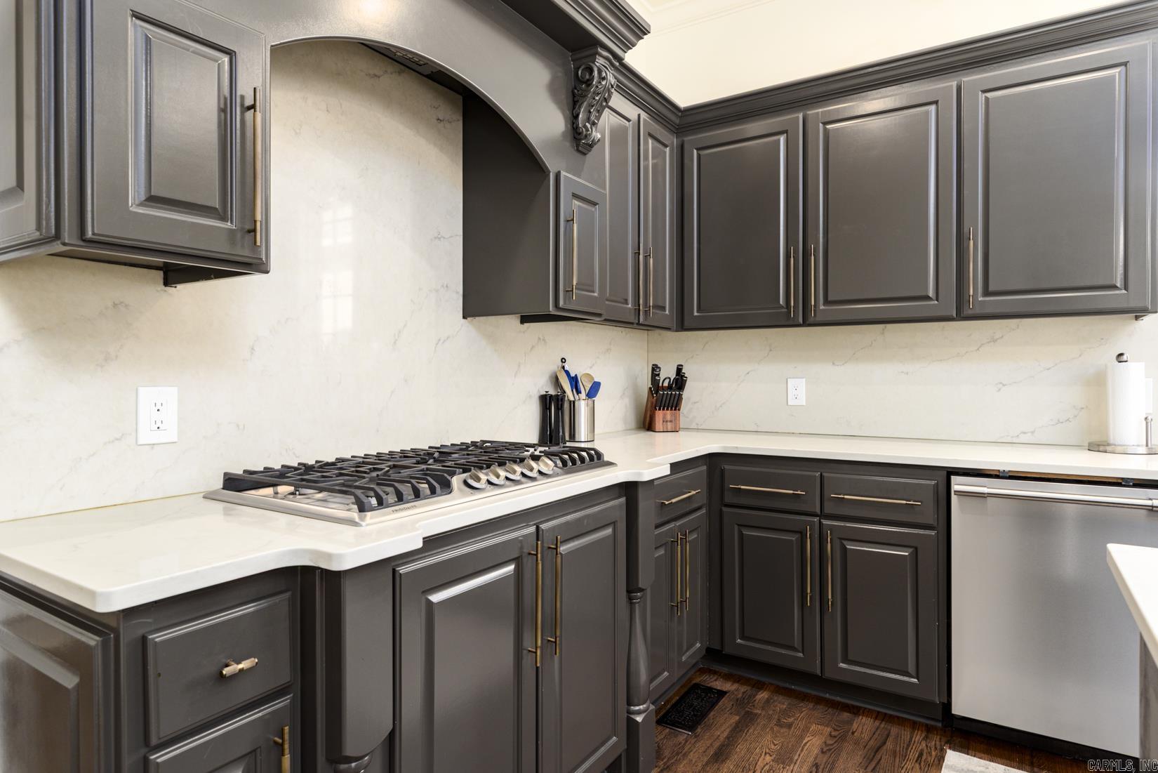 CHENAL VALLEY THE OAKS - Residential