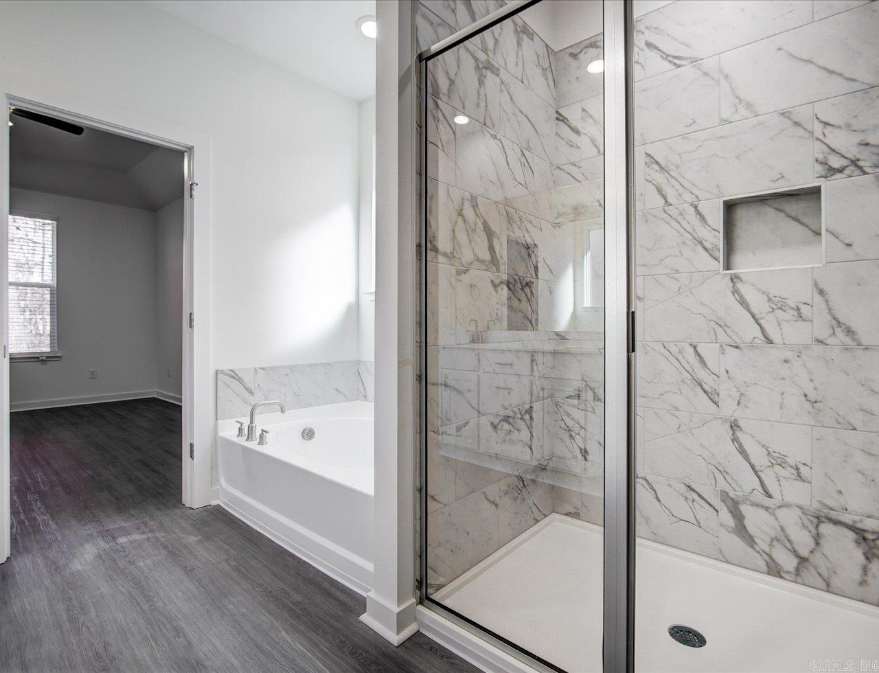 THE RESERVE AT COUNTRY CLUB PHAS - Residential