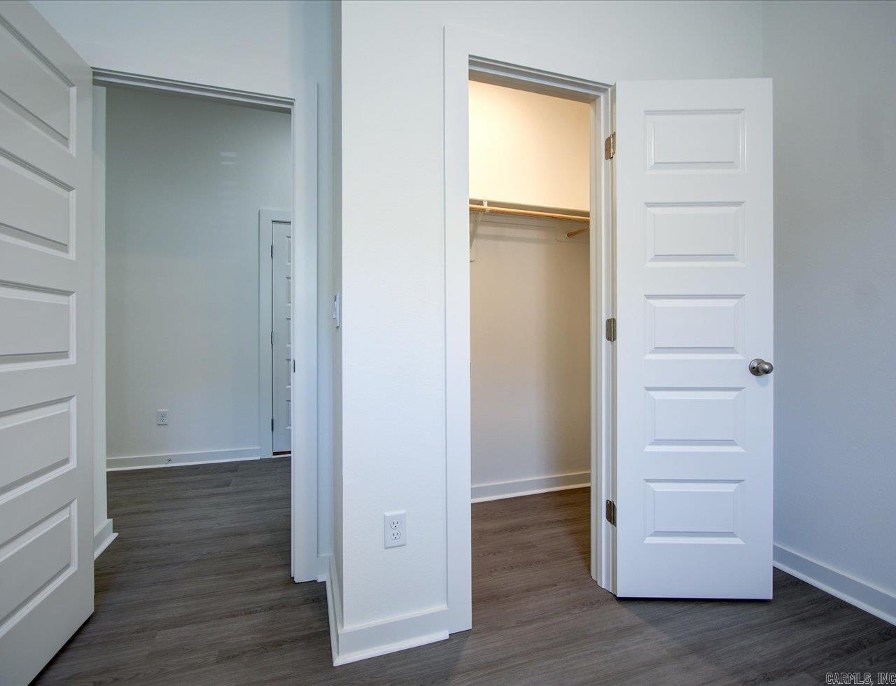 THE RESERVE AT COUNTRY CLUB PHAS - Residential