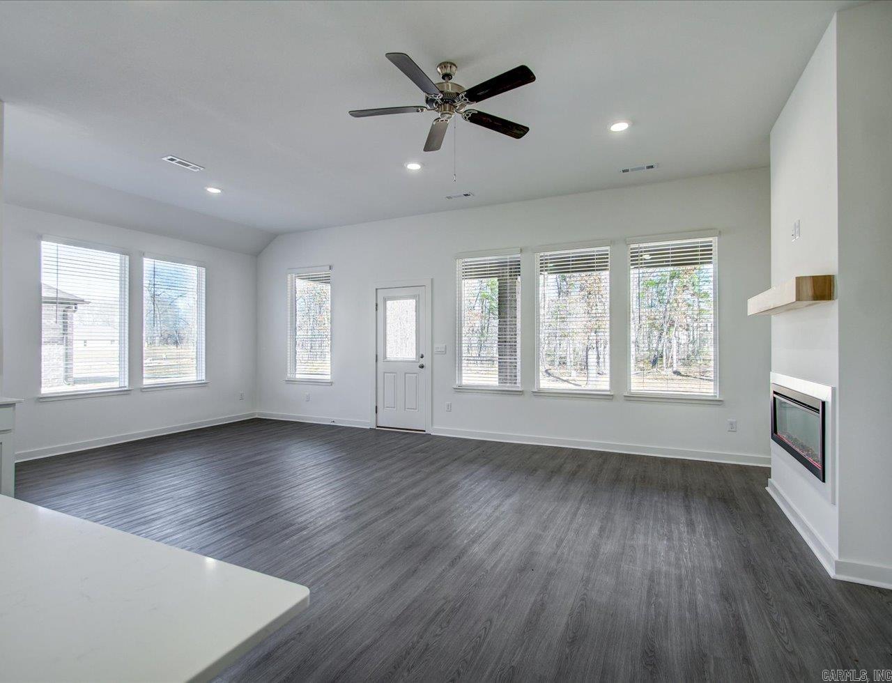 THE RESERVE AT COUNTRY CLUB PHAS - Residential