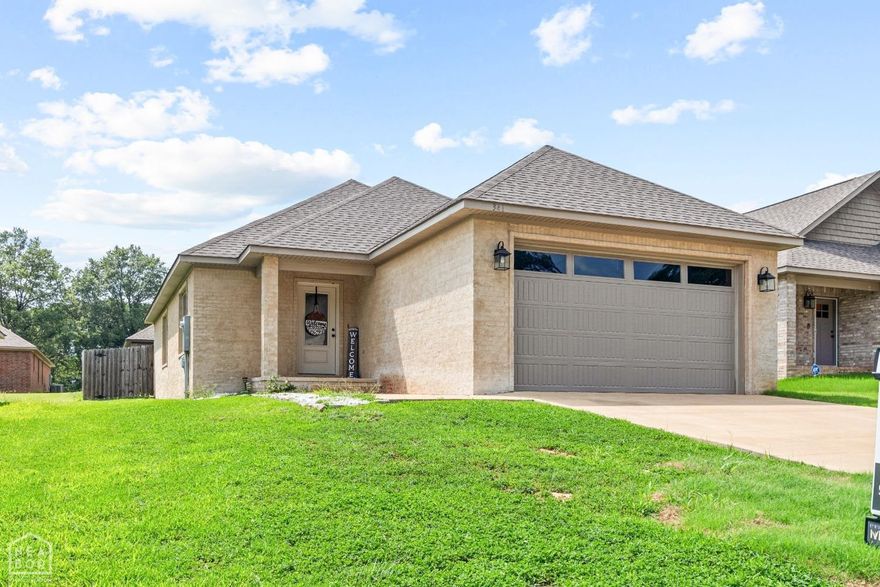 Don't miss this 3 bedroom, 2 bathroom home. Perfect for your college students, close to Asu, Nea hospital and many restaurants, shopping, movies, bowling and much more. Granite countertops in kitchen and bathrooms. New flooring through out the house, new paint through out and several bedroom doors replaced. Call your favorite realtor for a tour.