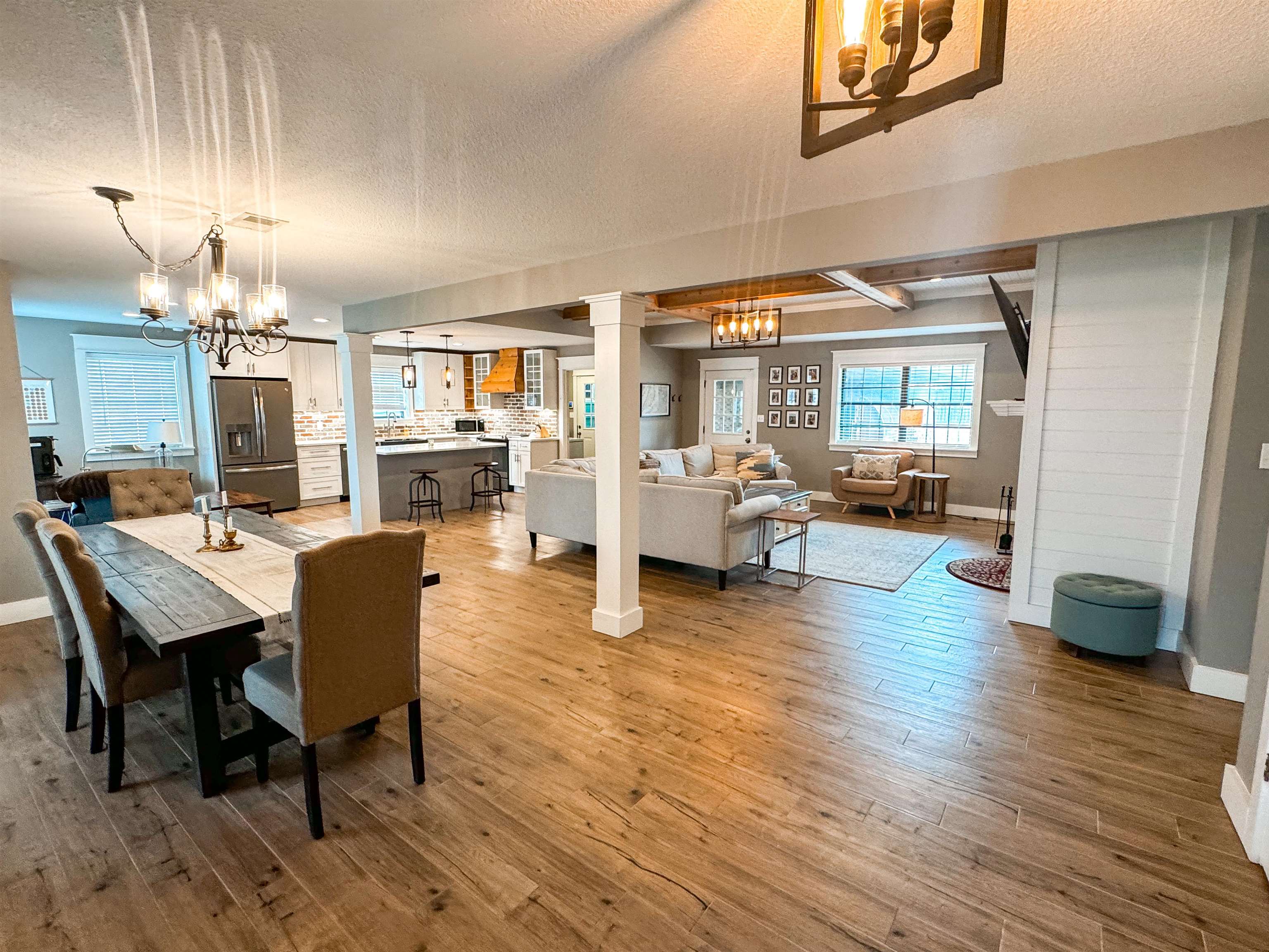 River Oaks Estates - Residential