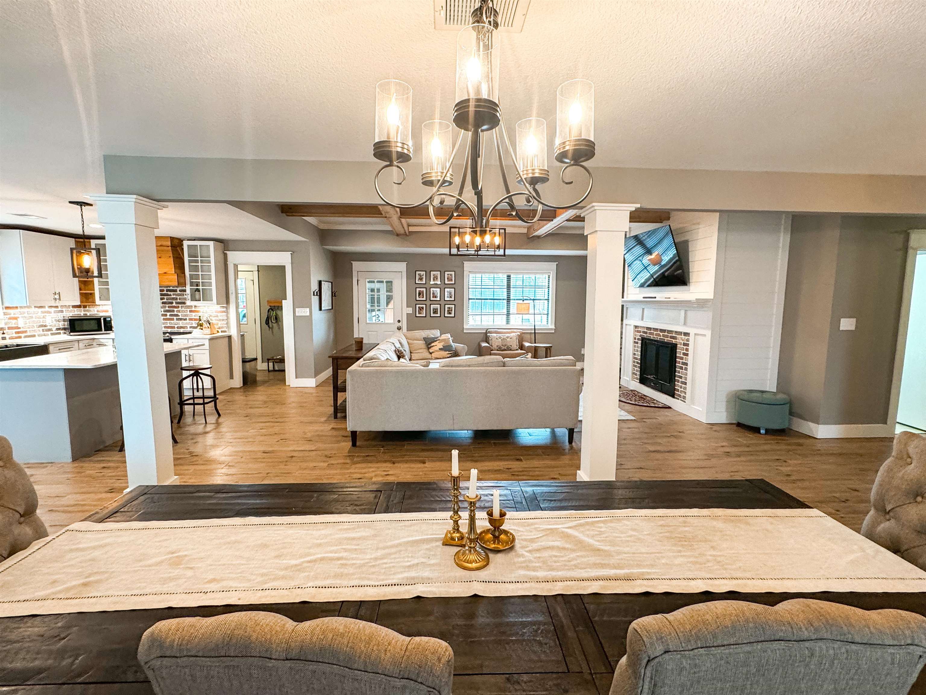 River Oaks Estates - Residential