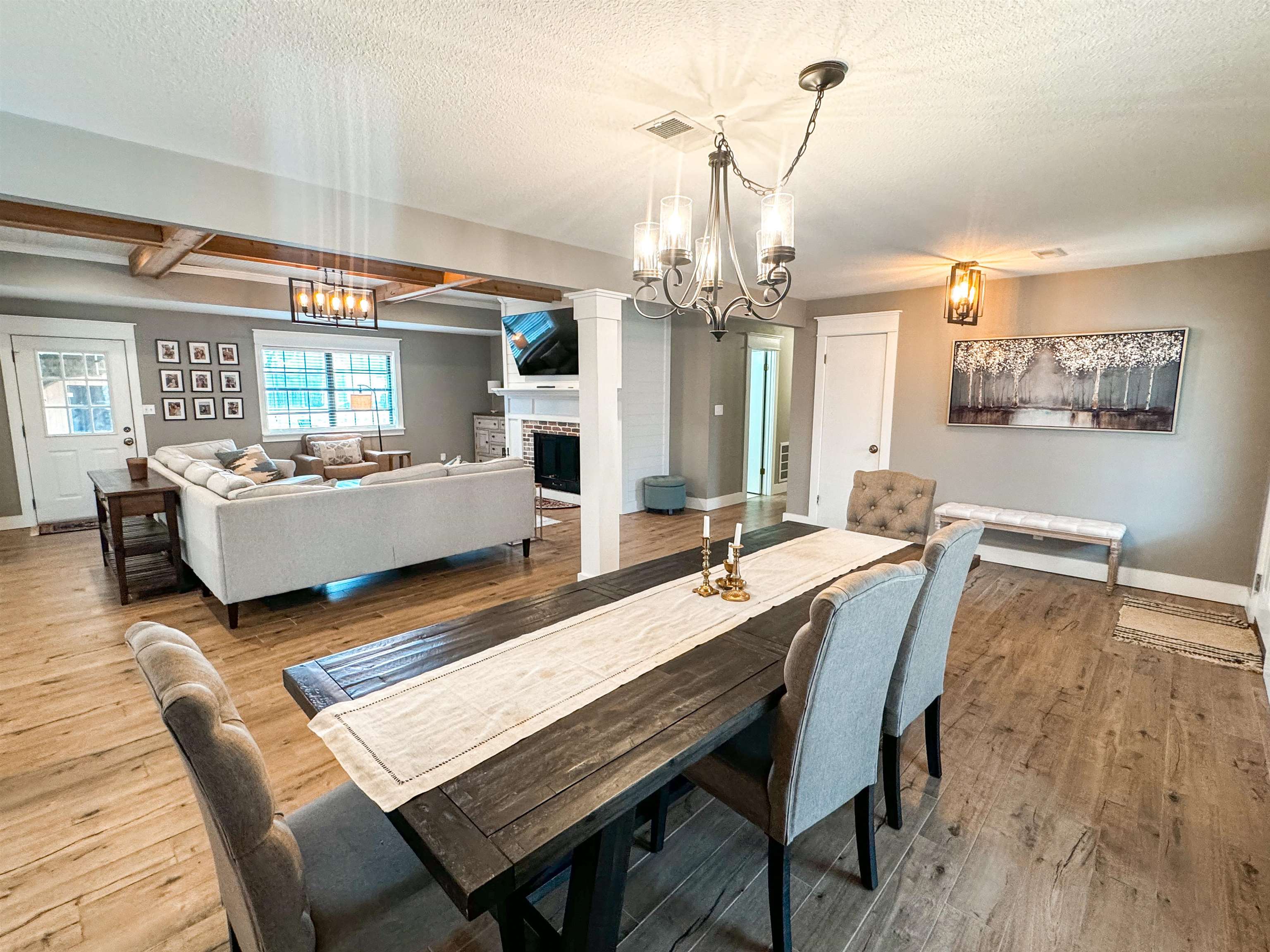 River Oaks Estates - Residential