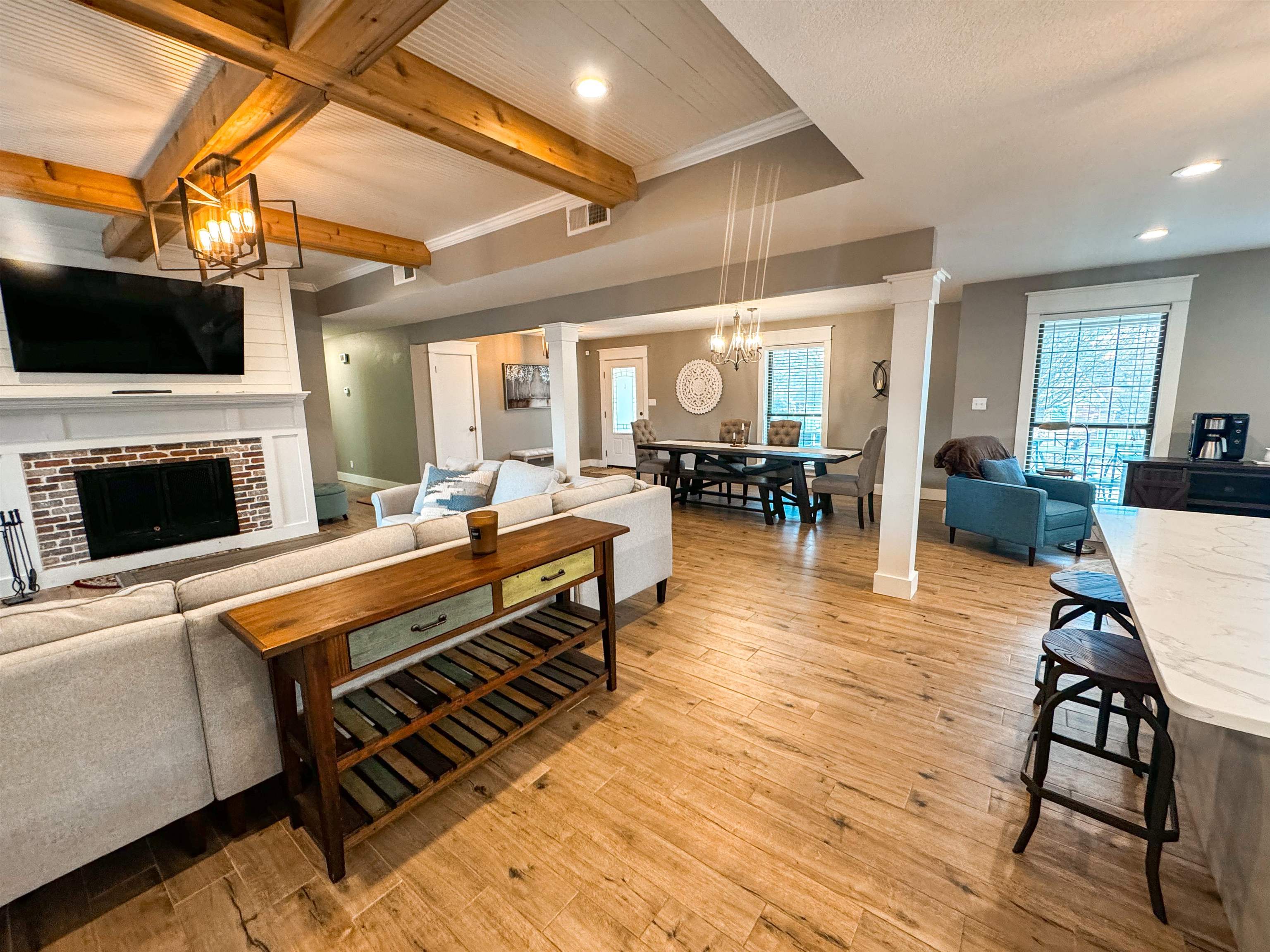 River Oaks Estates - Residential