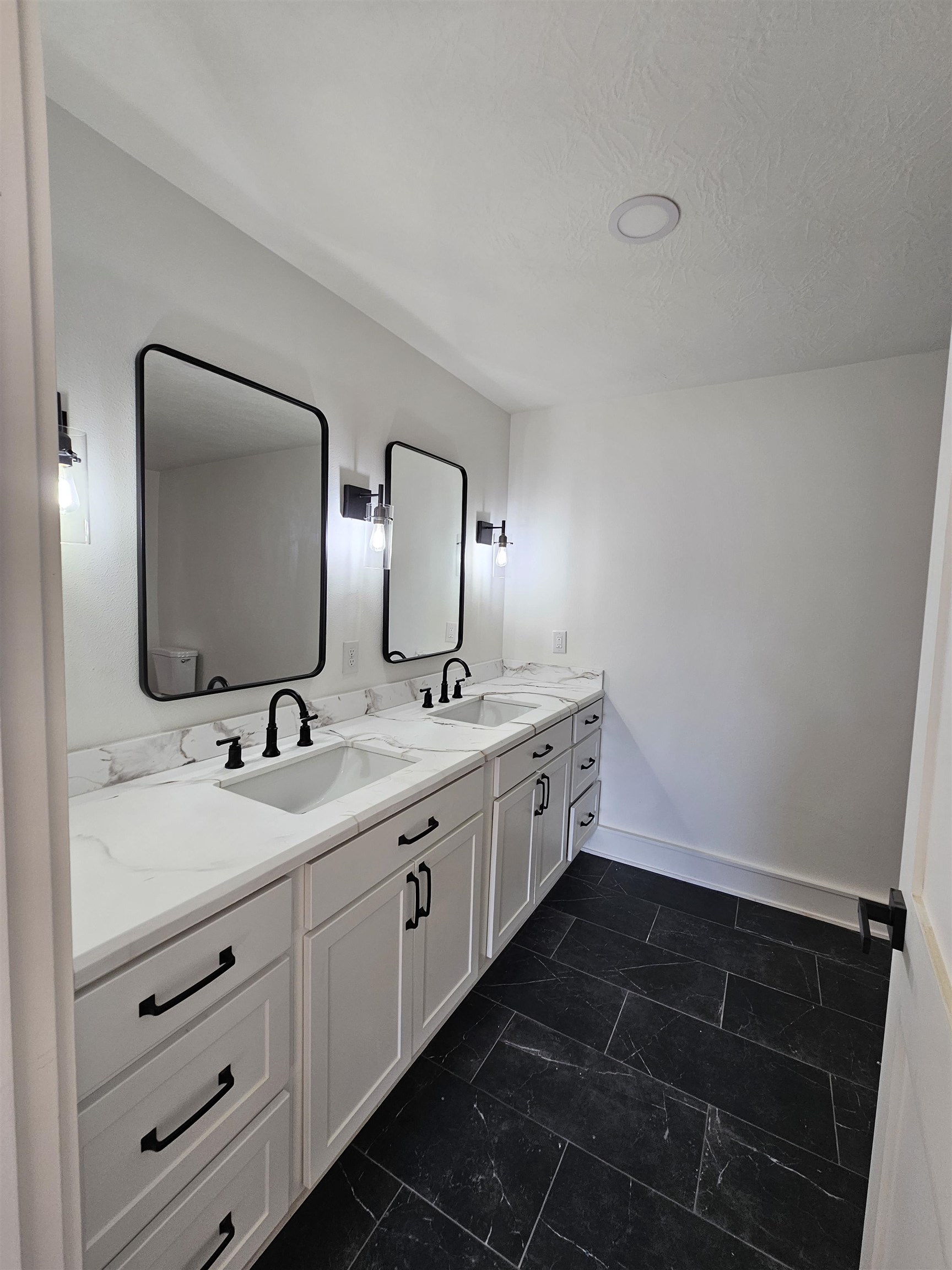 CROWN ADDITION - Residential