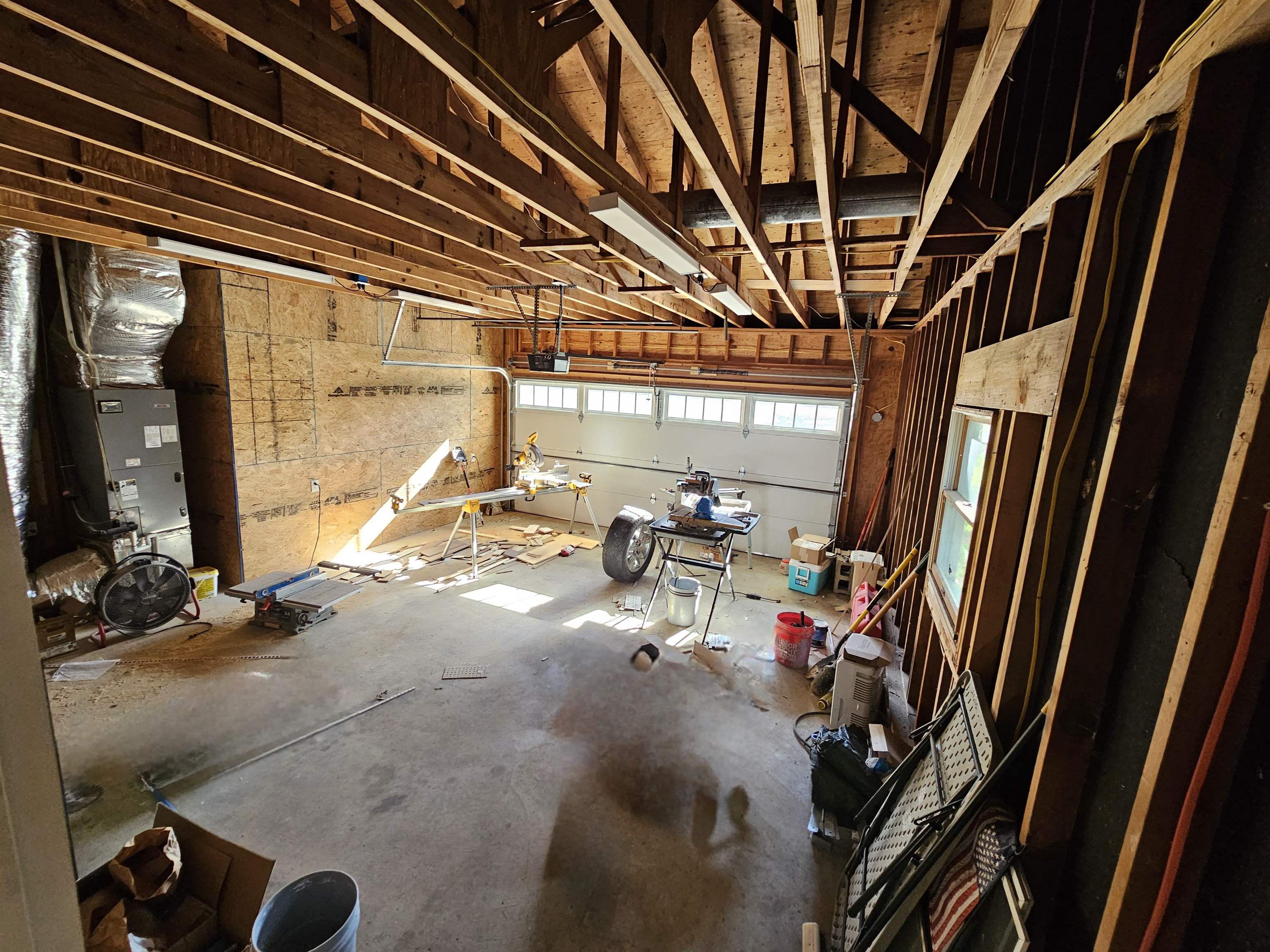 CROWN ADDITION - Residential