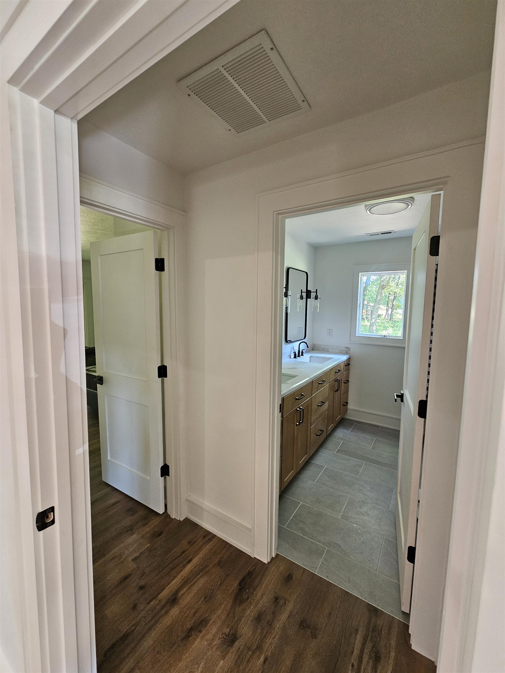 CROWN ADDITION - Residential