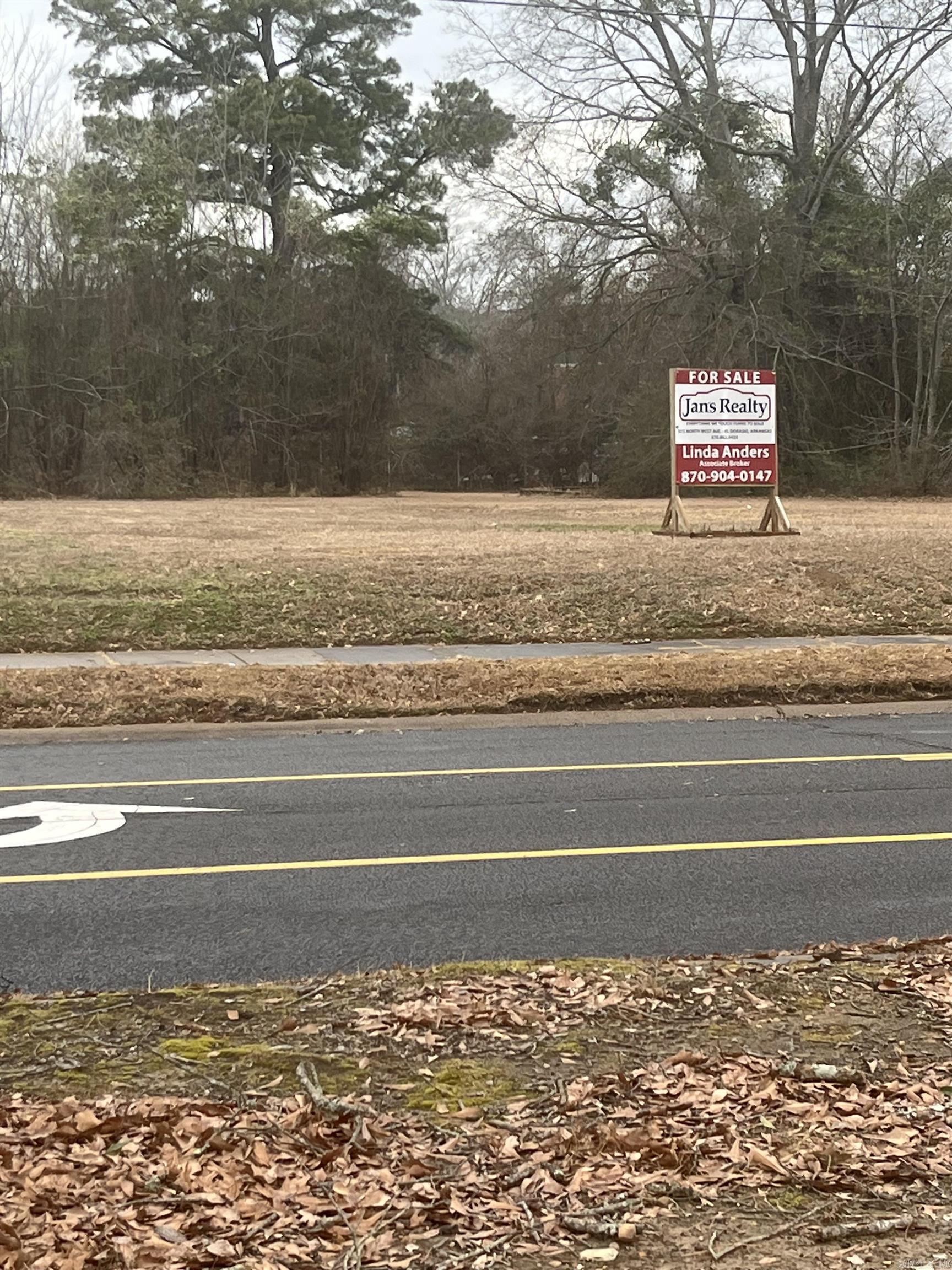 Lot is zoned for professional offices. Located next to Magnolia Regional Center Hospital. Lot fronts on Garland street and North Jackson. For more information call Linda Anders at Jan's Realty 870-904-0147