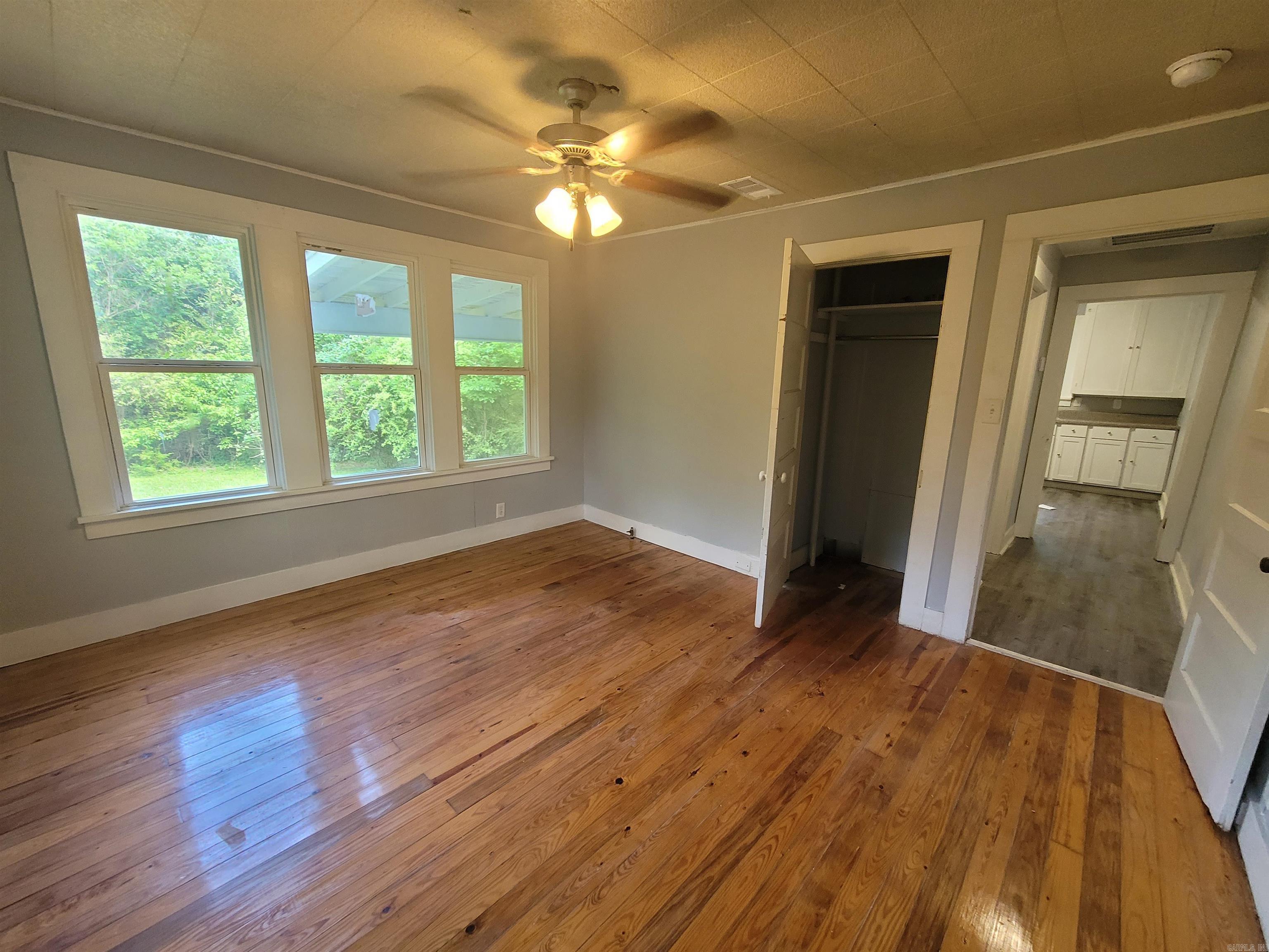 Moline - Residential Lease