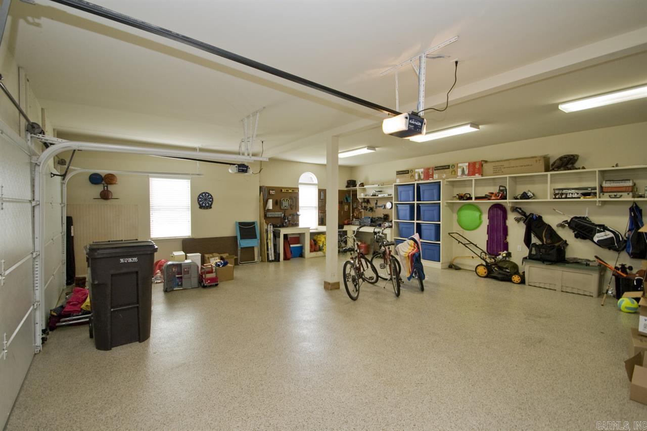 HURRICANE LAKE EST - Residential