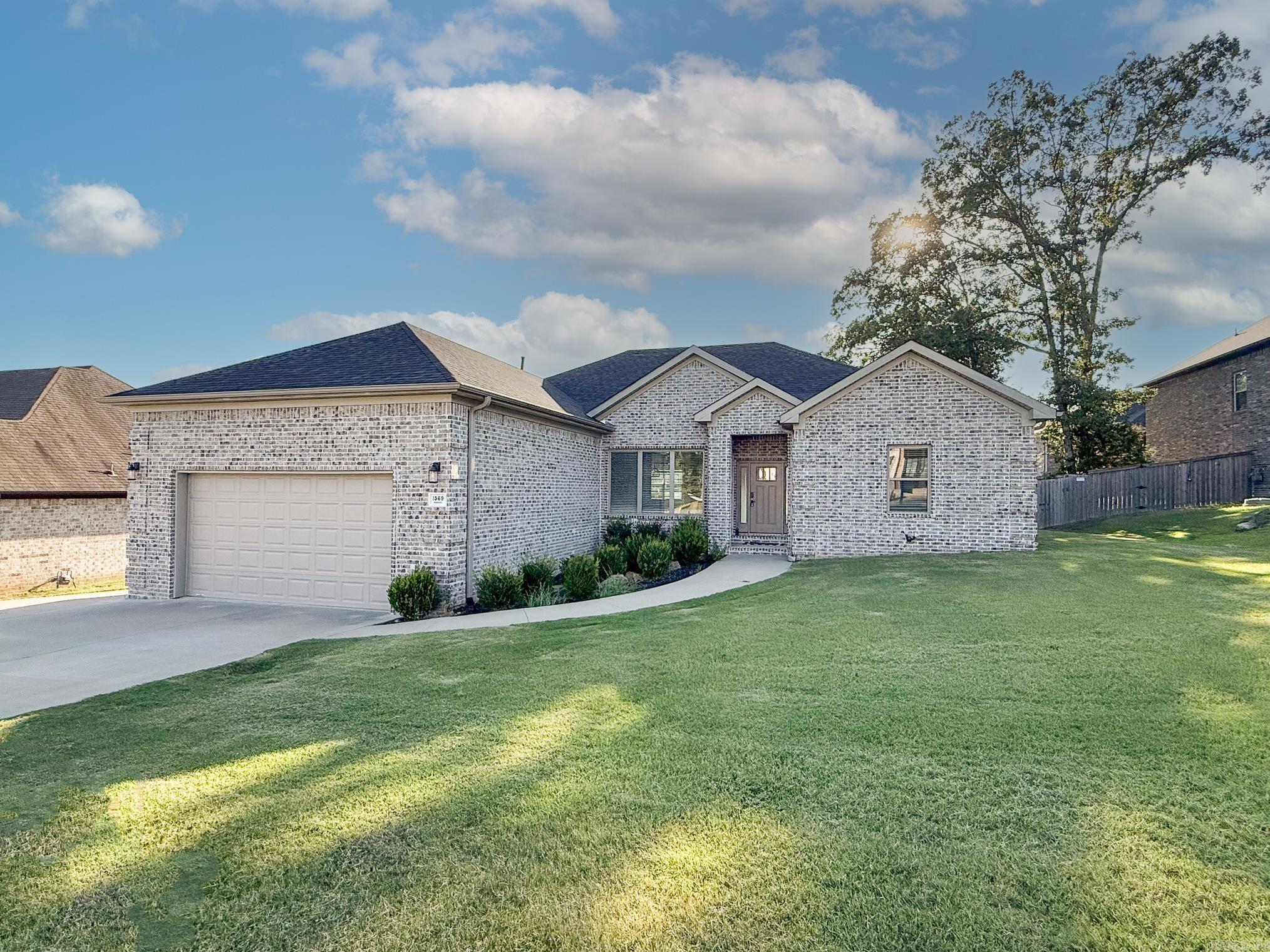 Beautiful 4-bed, 2.5-bath in Greystone! Open floor plan with granite, gas cooktop, stainless appliances, large island, and butlerās pantry. Spacious primary suite with soaking tub, tiled shower, double vanities, and huge walk-in closet. LVP flooring, mud bench, covered patio, fenced yard, 2-car garage, and side parking pad. No smoking, up to 2 pets allowed with approval and fees. Application/background check/rental verification and security deposit required.