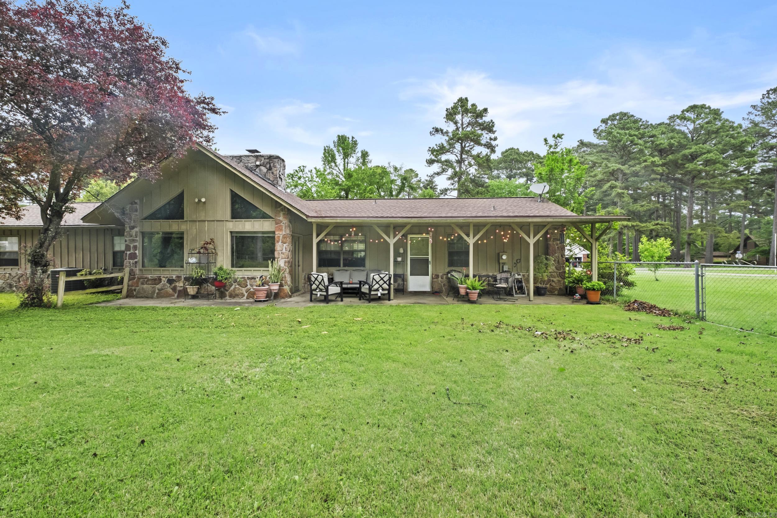 PINEWOOD ESTATES - Residential
