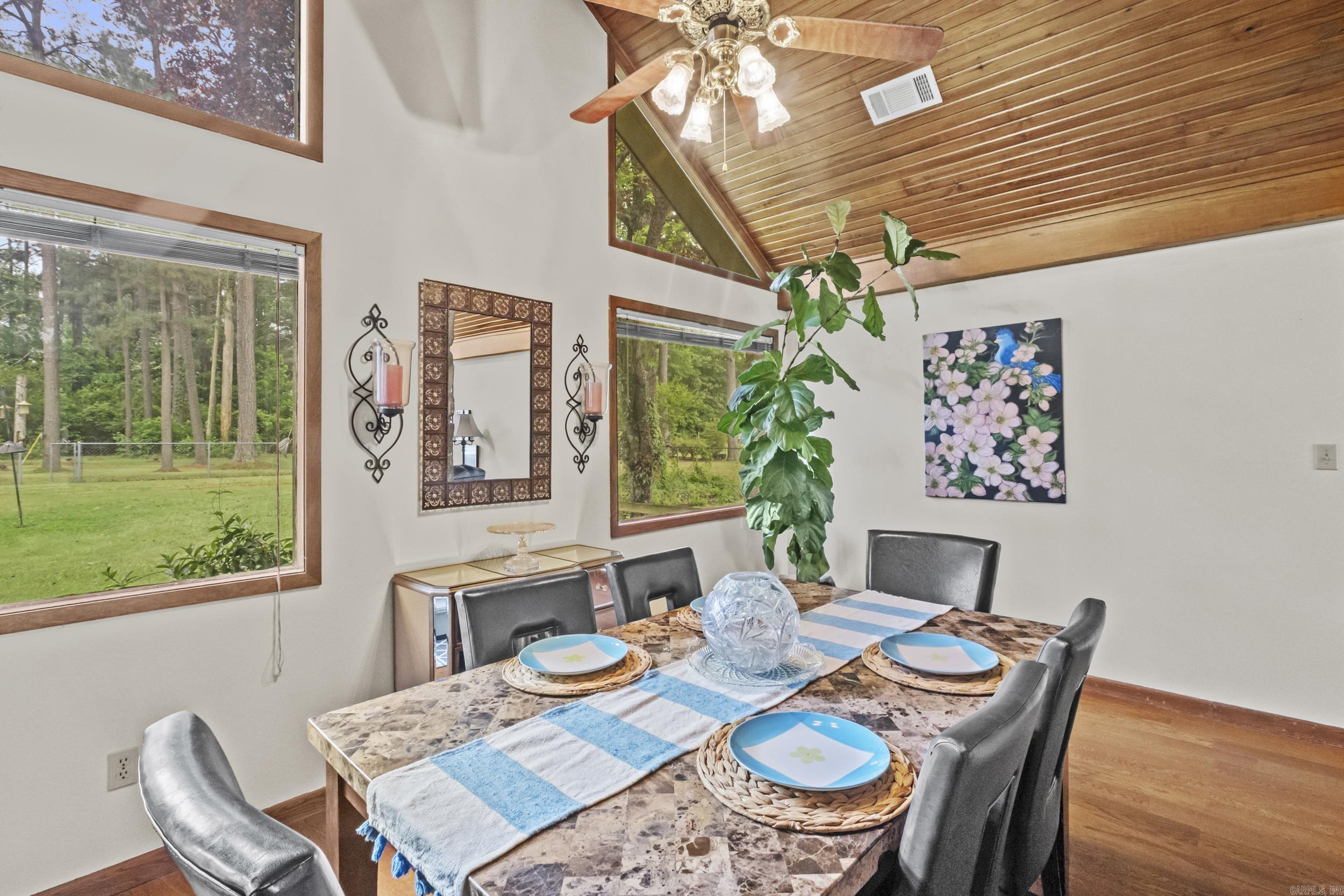 PINEWOOD ESTATES - Residential