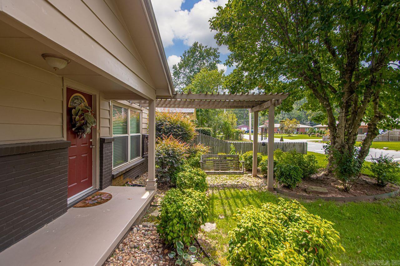 TROUTT - Residential