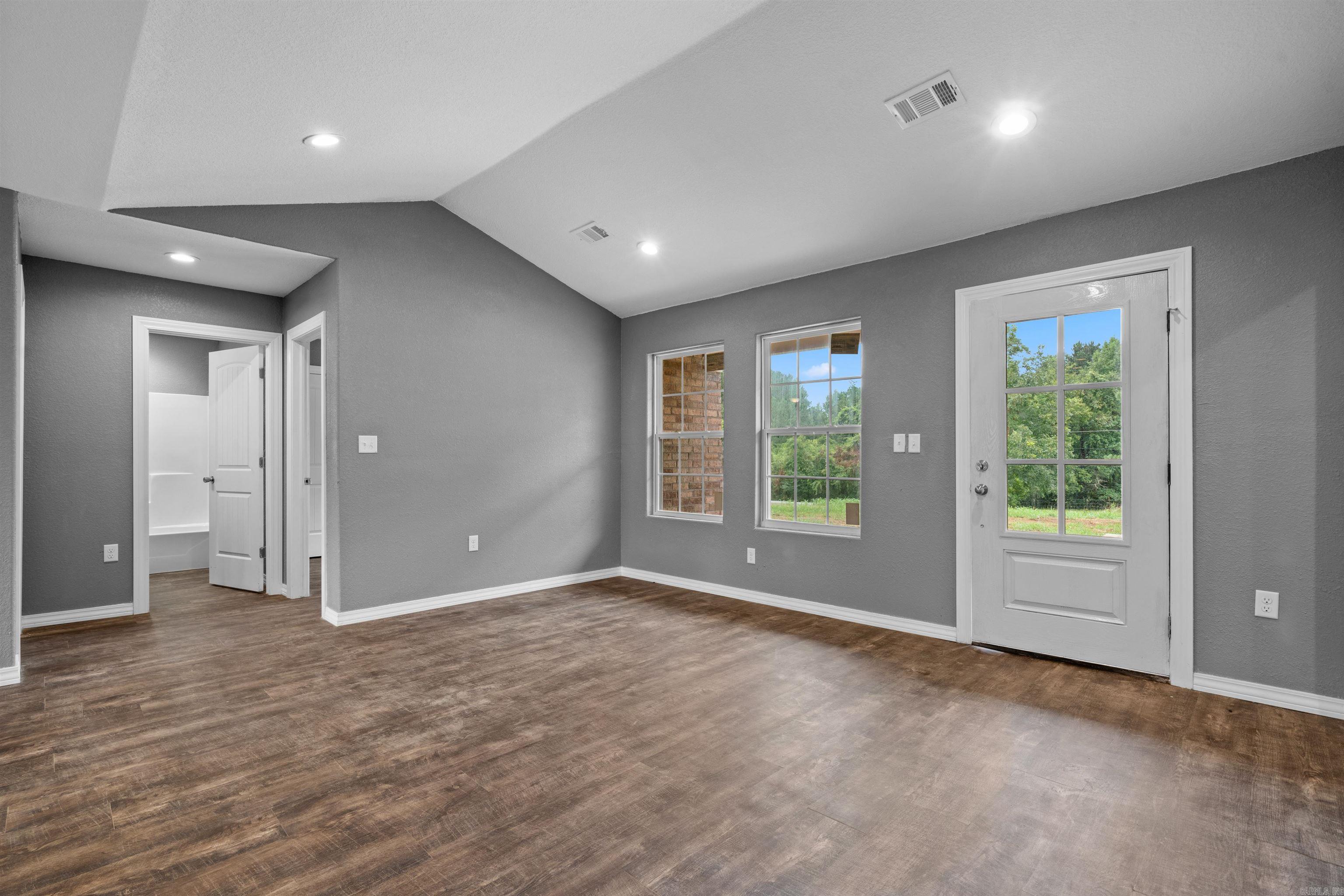 Hayes 2nd - Residential