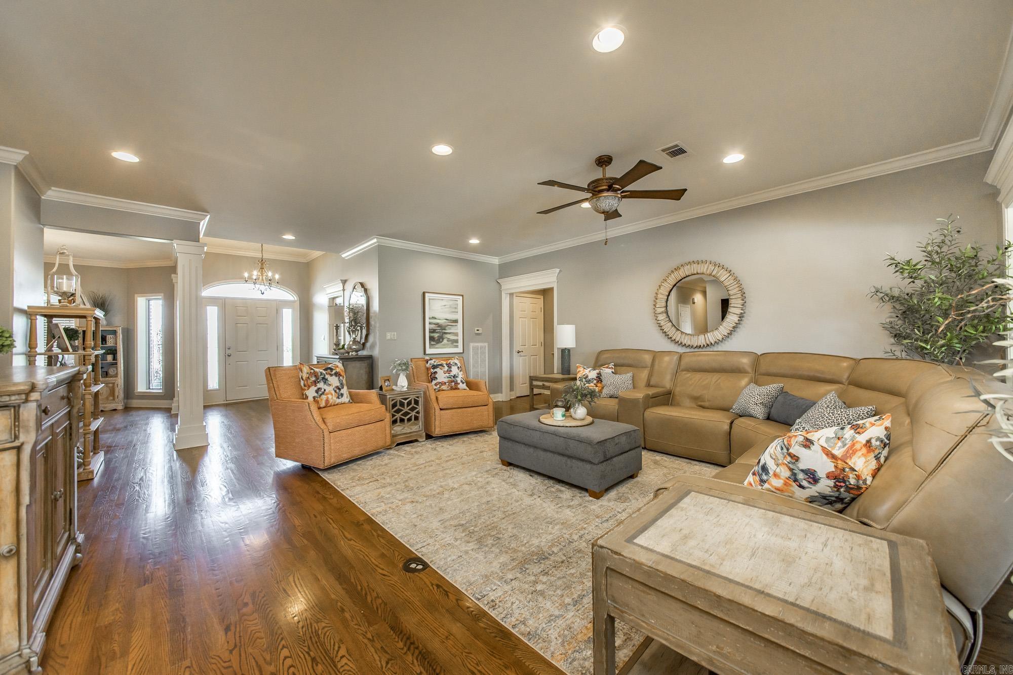 CAMBRIDGE PLACE - Residential