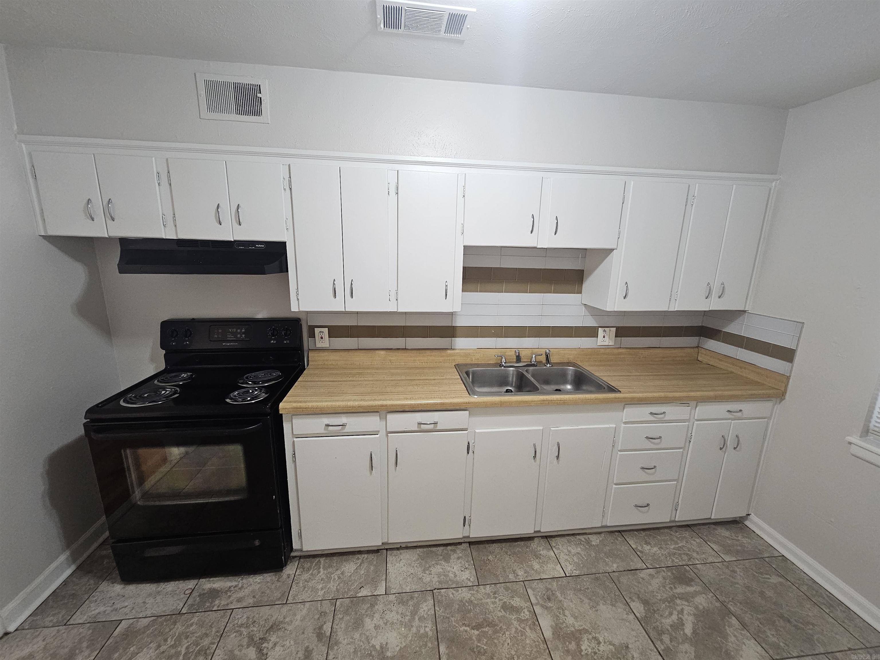 College Terrace - Residential Lease