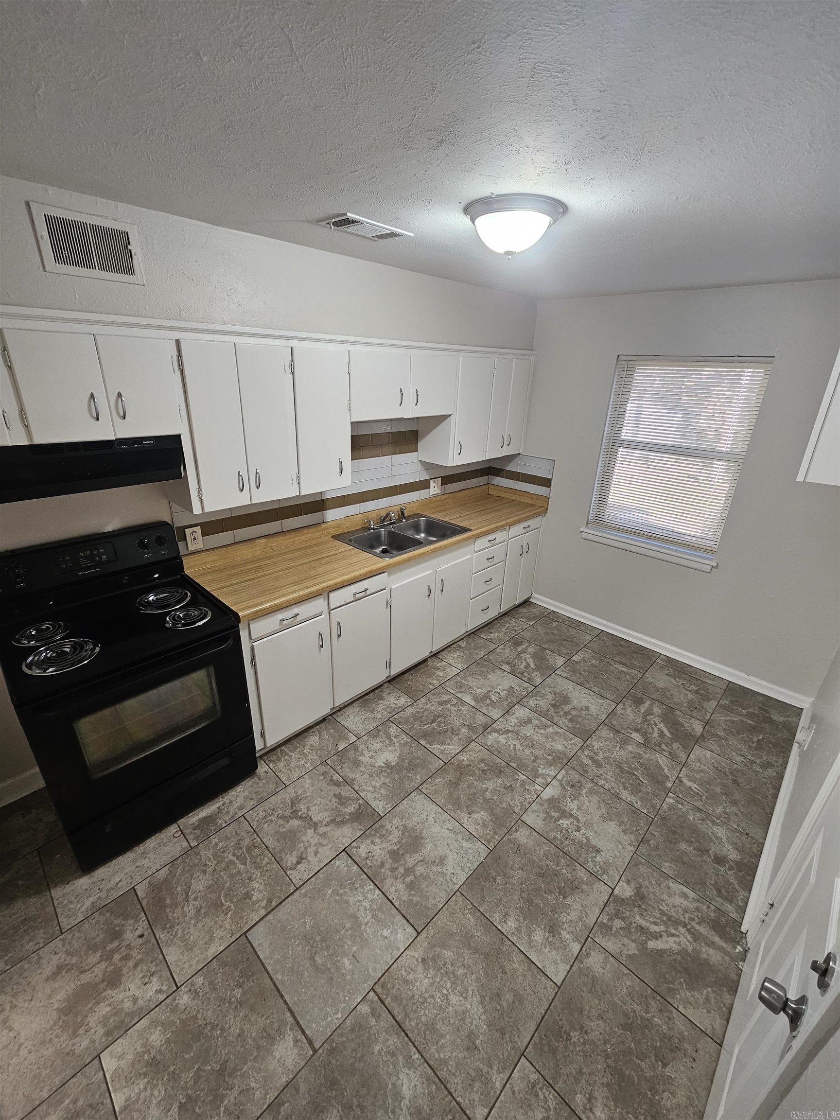 College Terrace - Residential Lease