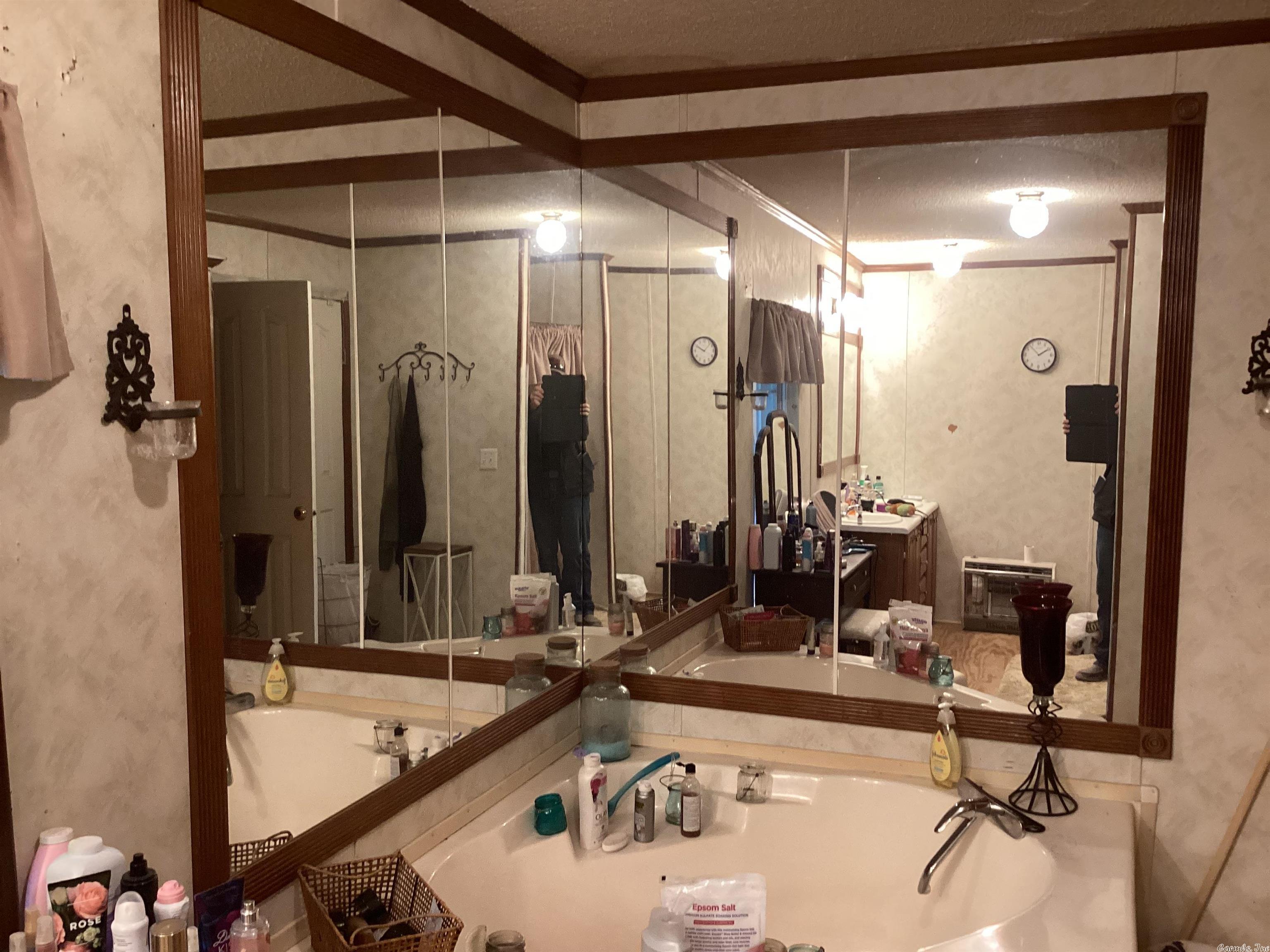 GATES ADD TO HATFIELD - Residential