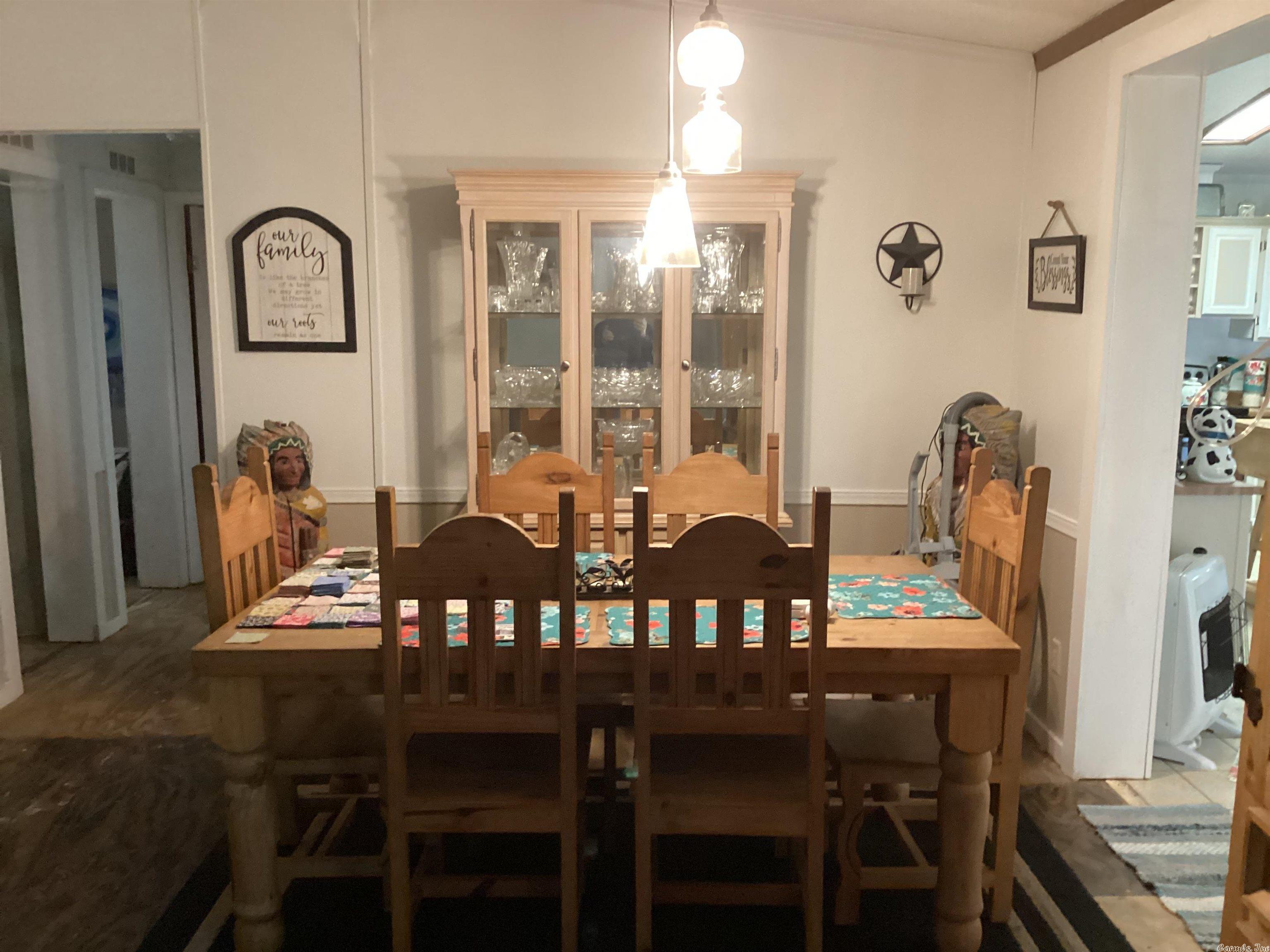 GATES ADD TO HATFIELD - Residential