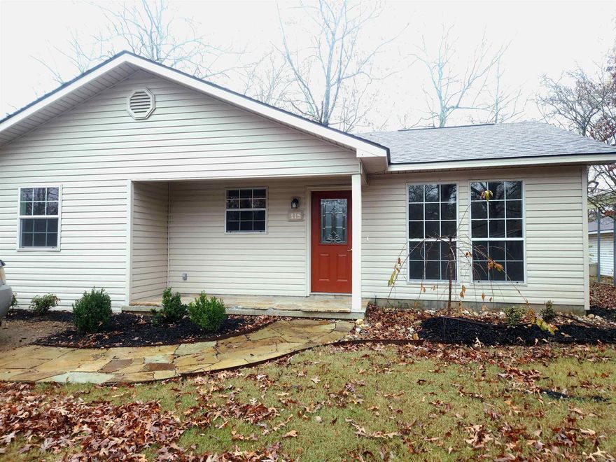 ADORABLE HOME WITH EVERYTHING NEW A BIG FENCED IN YARD CLOSE TO EVERYTHING HAS A OPEN FLOOR PLAN AND A BIG DEN OR COULD BE A 4TH BEDROOM. A STONES THROW FROM THE LAKE.