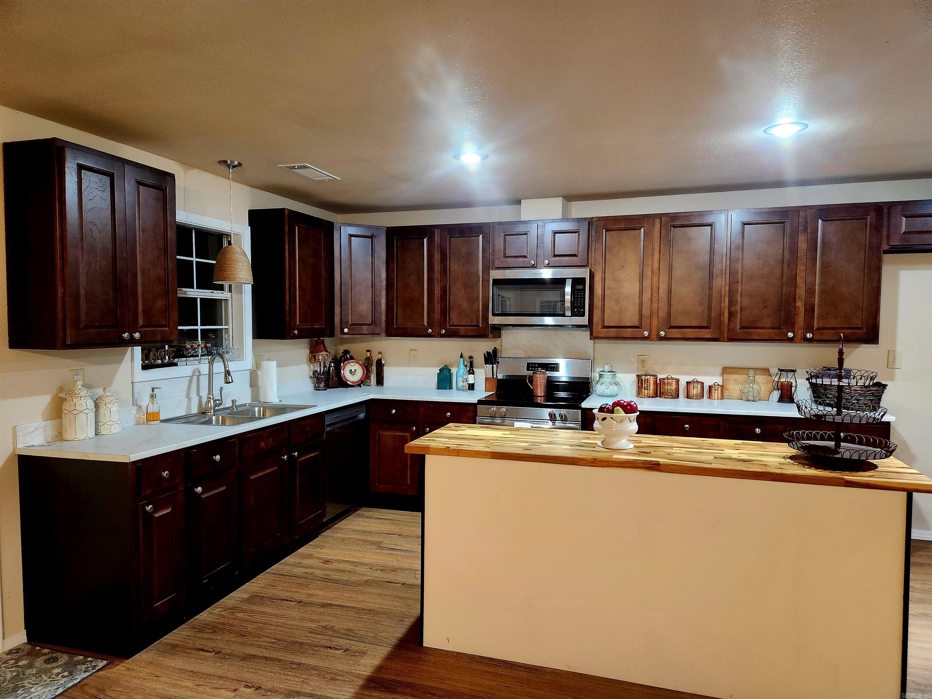 Lake Hamilton Shores - Residential