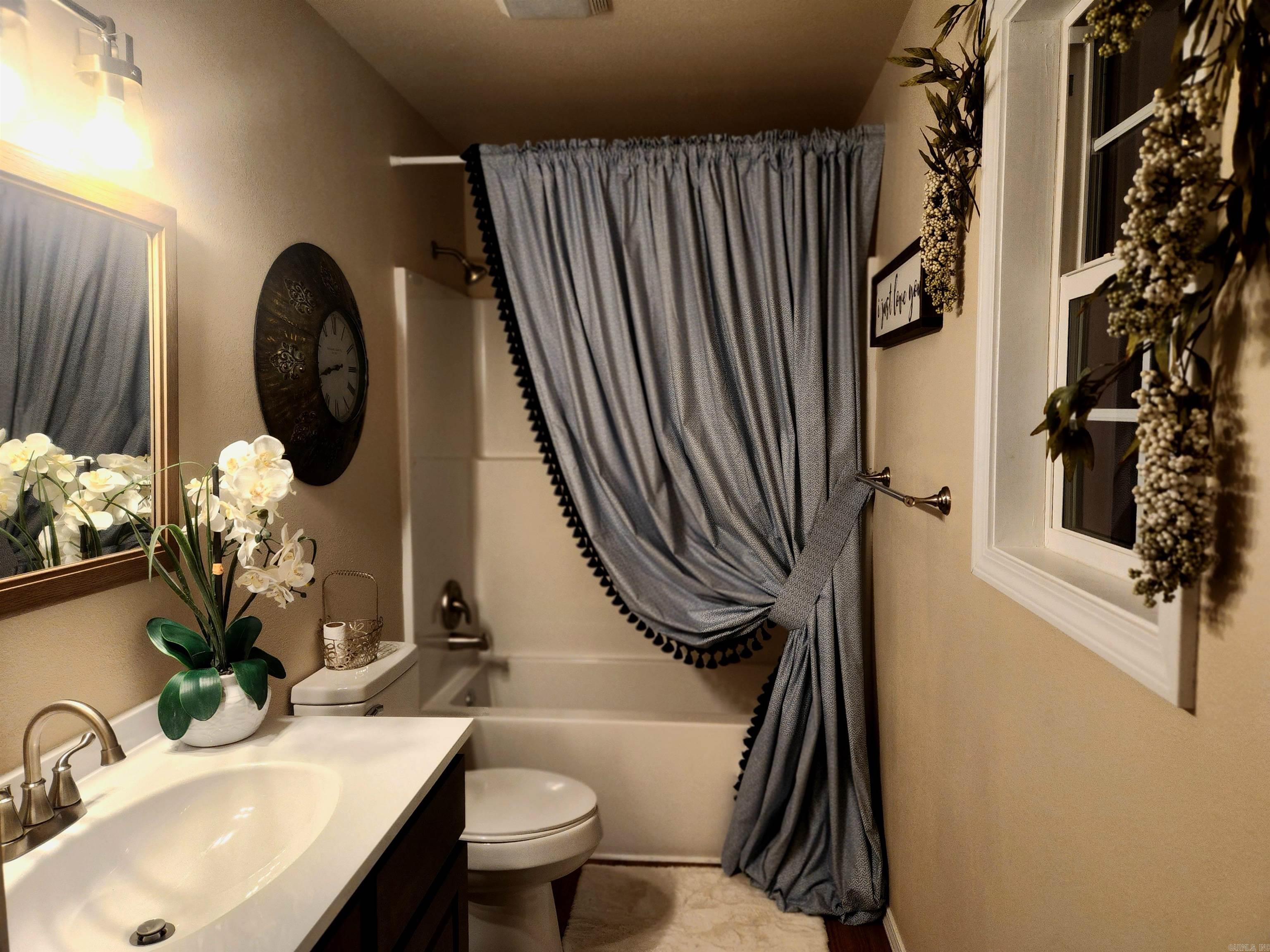 Lake Hamilton Shores - Residential