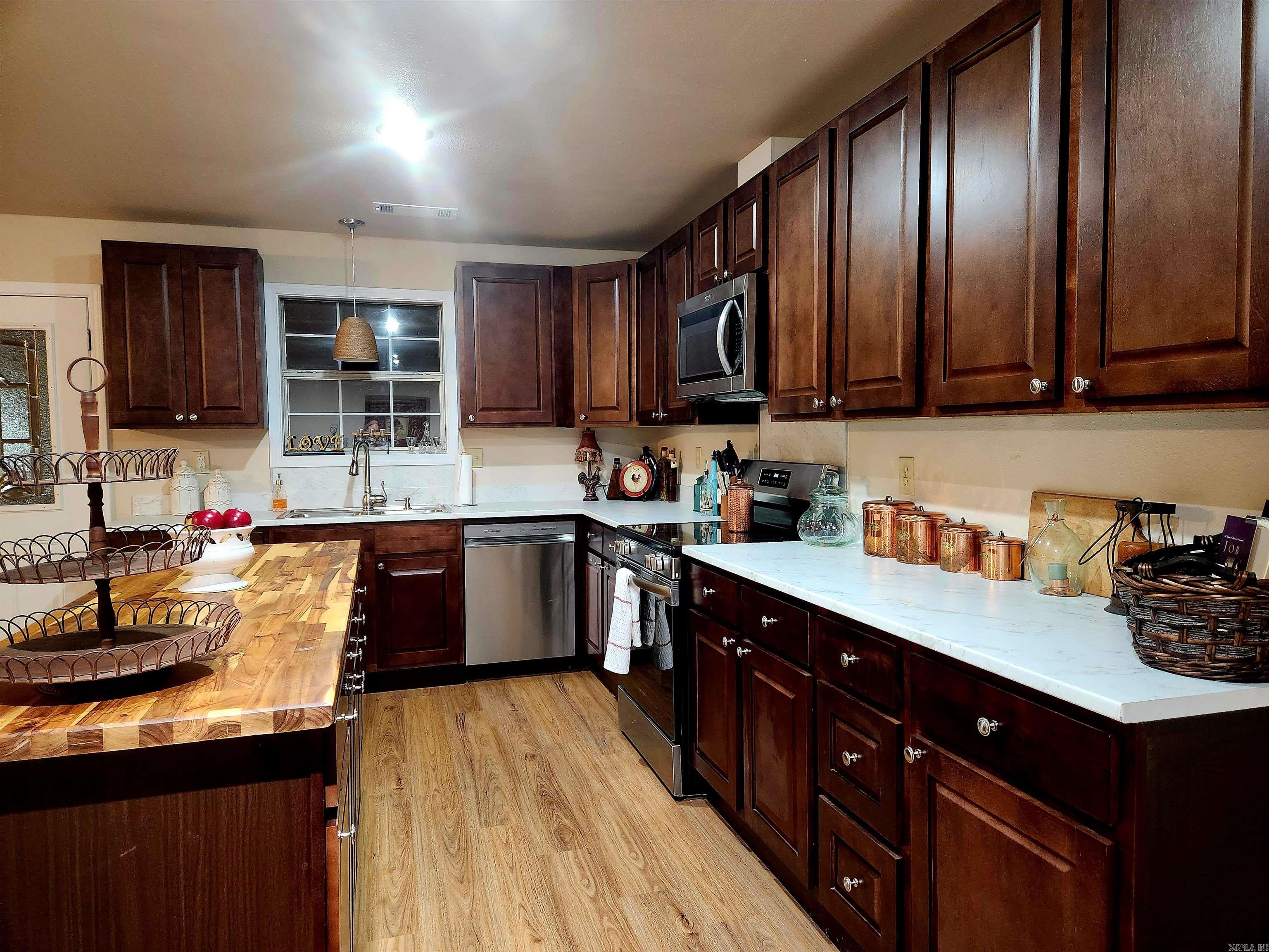 Lake Hamilton Shores - Residential