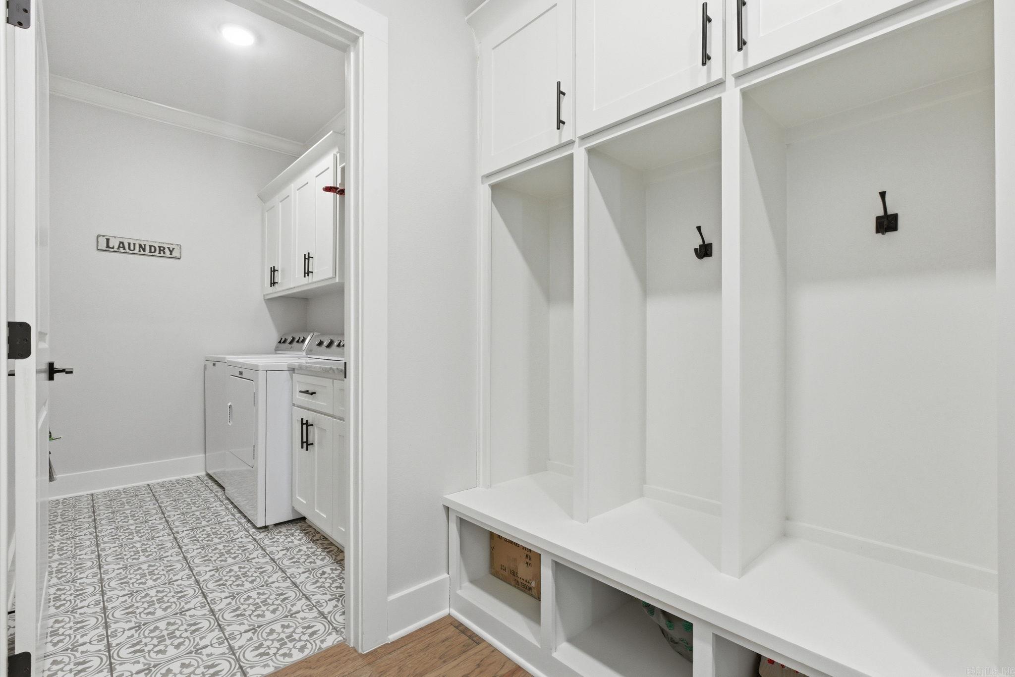 OLDE SALEM TOWNSHIP - Residential