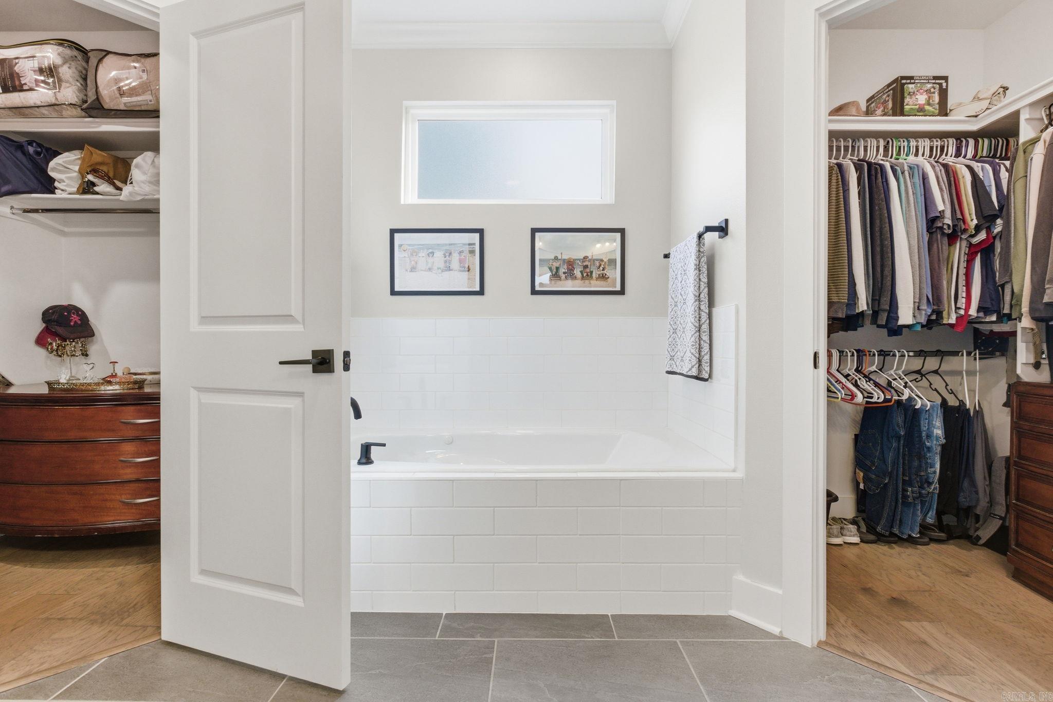 OLDE SALEM TOWNSHIP - Residential