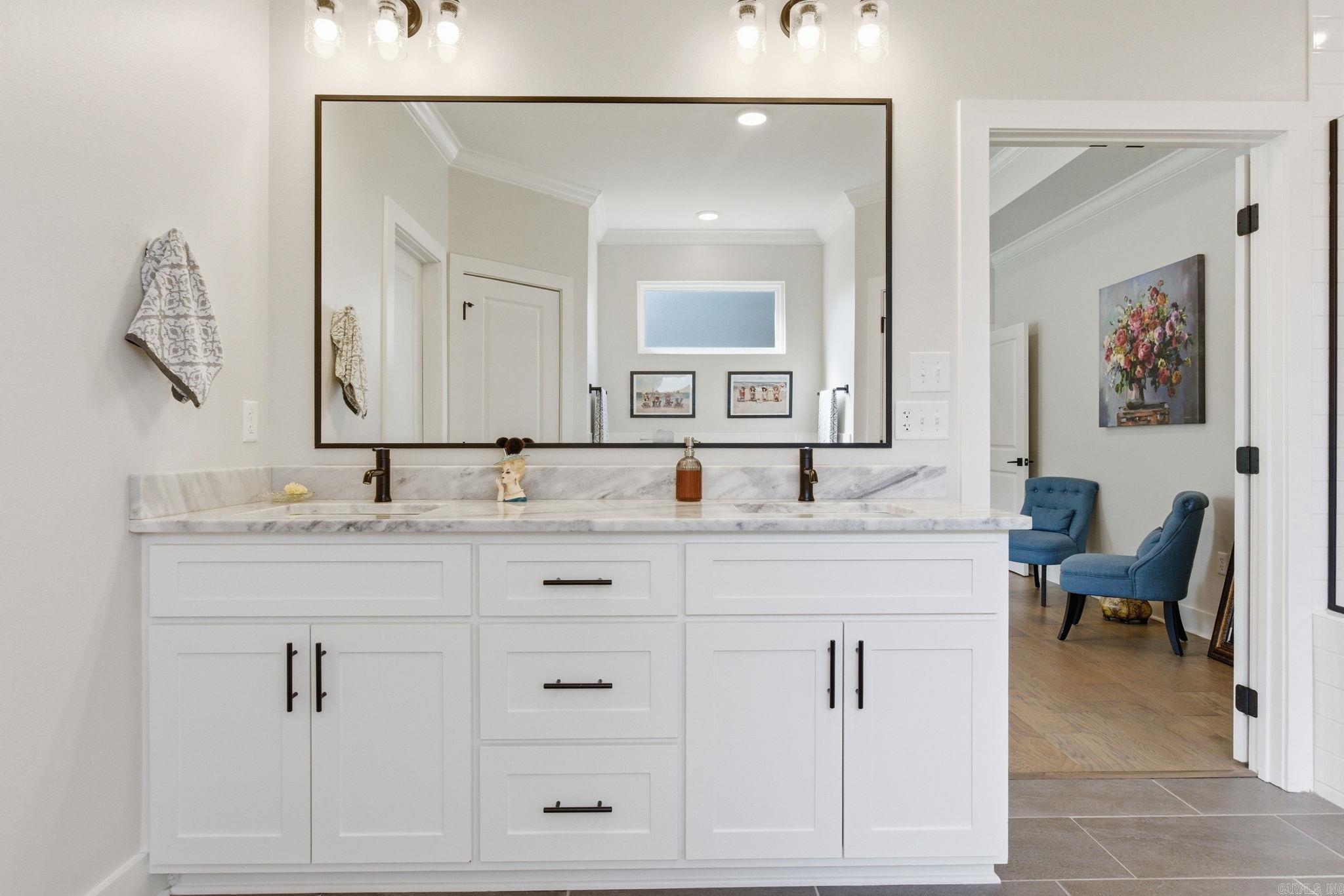 OLDE SALEM TOWNSHIP - Residential