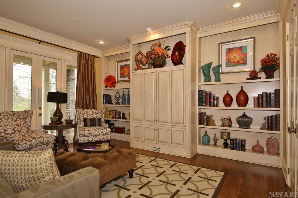 CHENAL VALLEY BRETAGNE CIRCLE - Residential