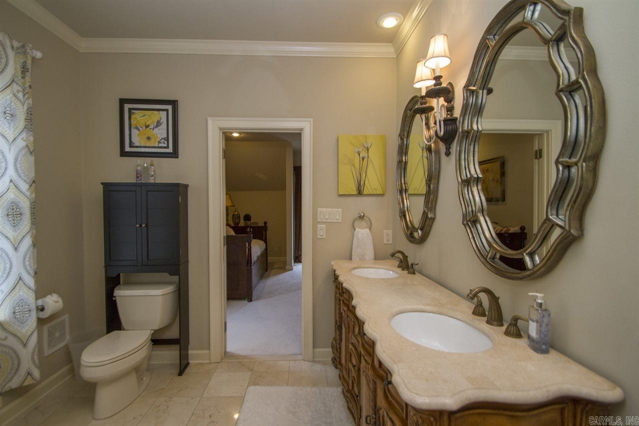 CHENAL VALLEY BRETAGNE CIRCLE - Residential